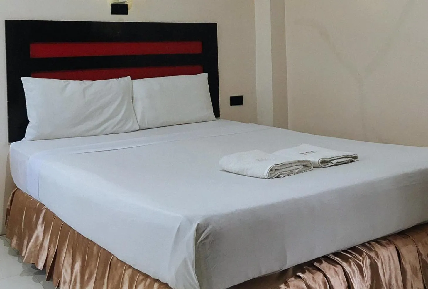 Bedroom, Bed in RedDoorz @ Mountain Citi Tourist Inn Canlaon