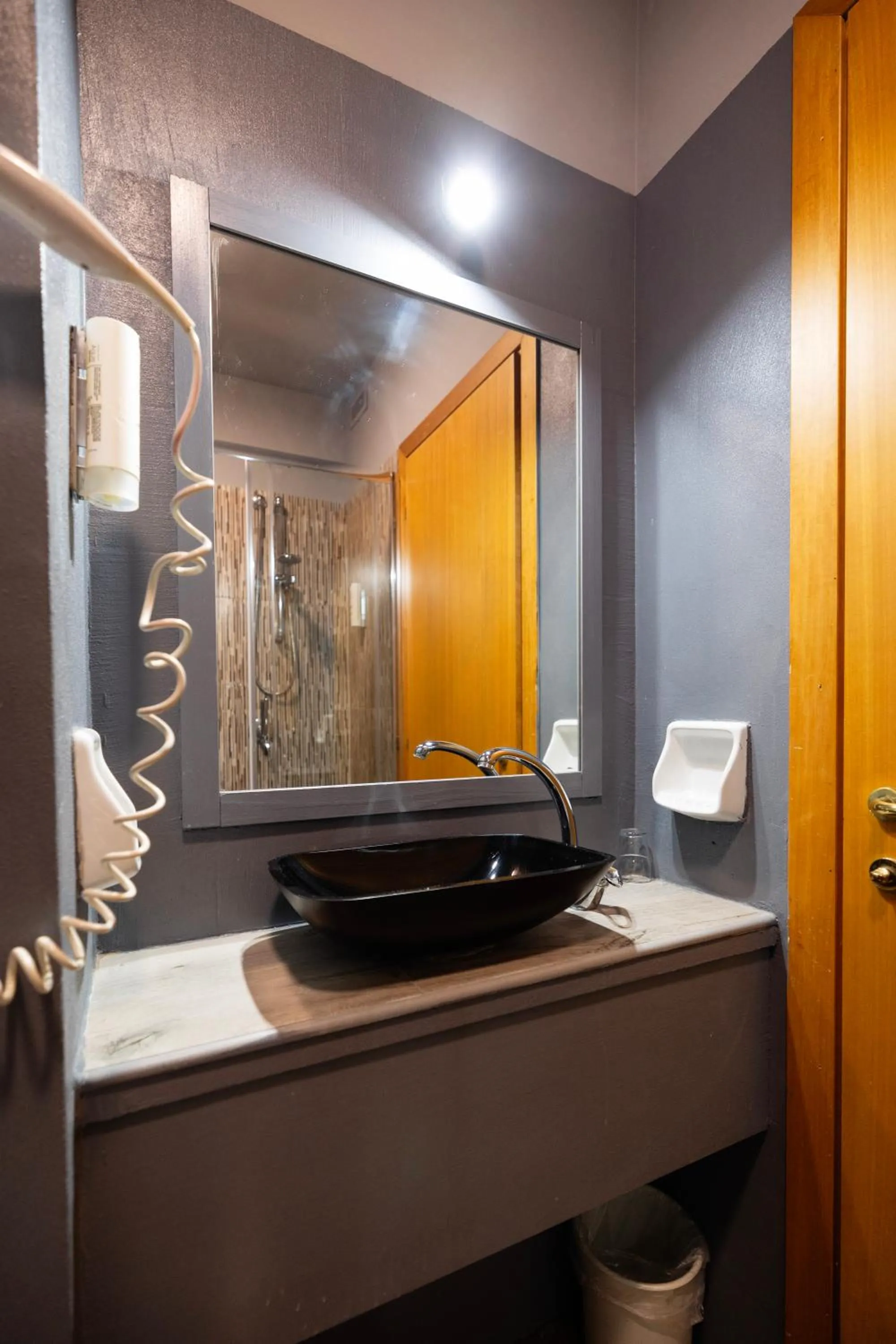 Bathroom in Scheppers Hotel