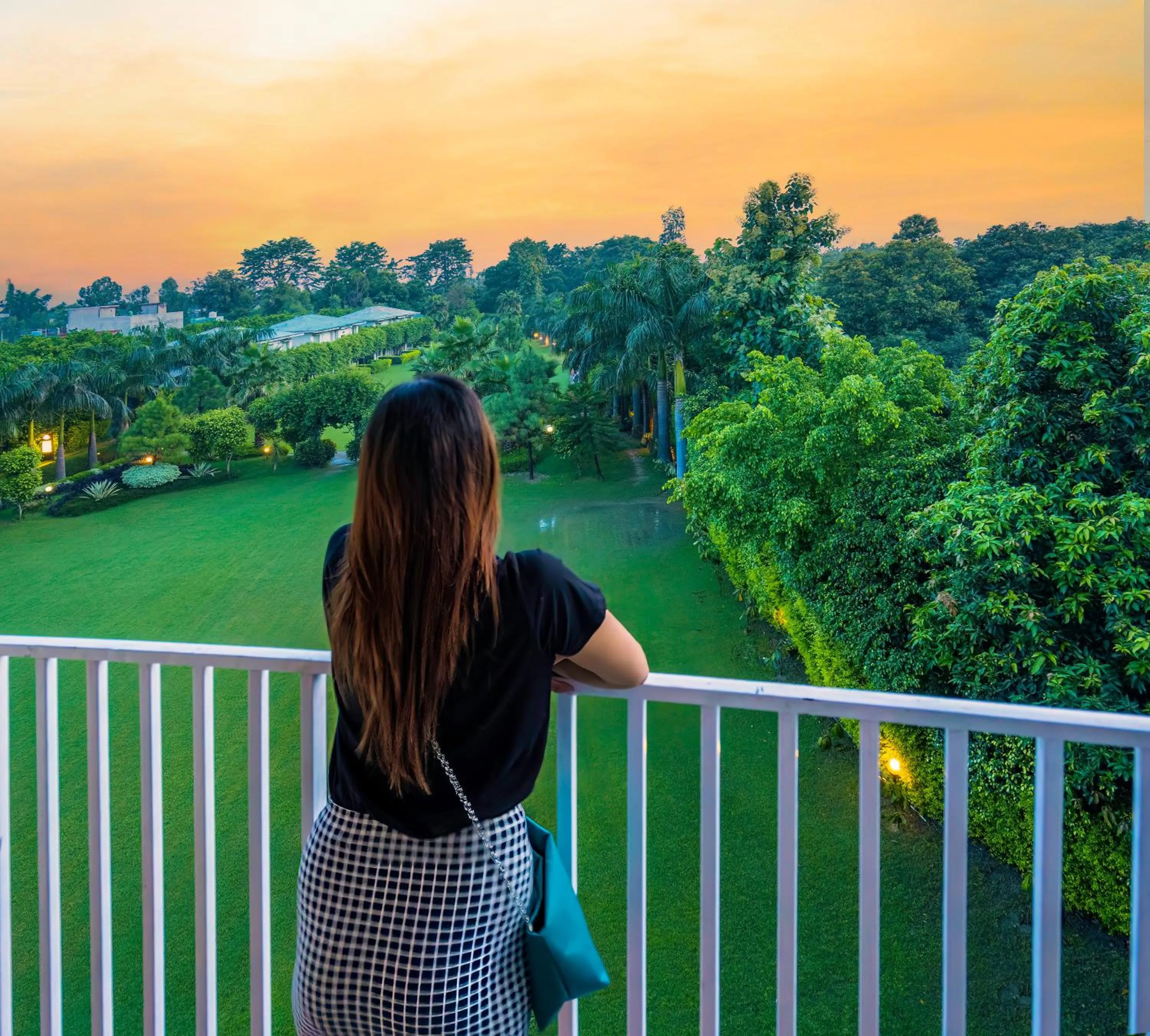 Balcony/Terrace in The Tattwaa Corbett Spa and Resort