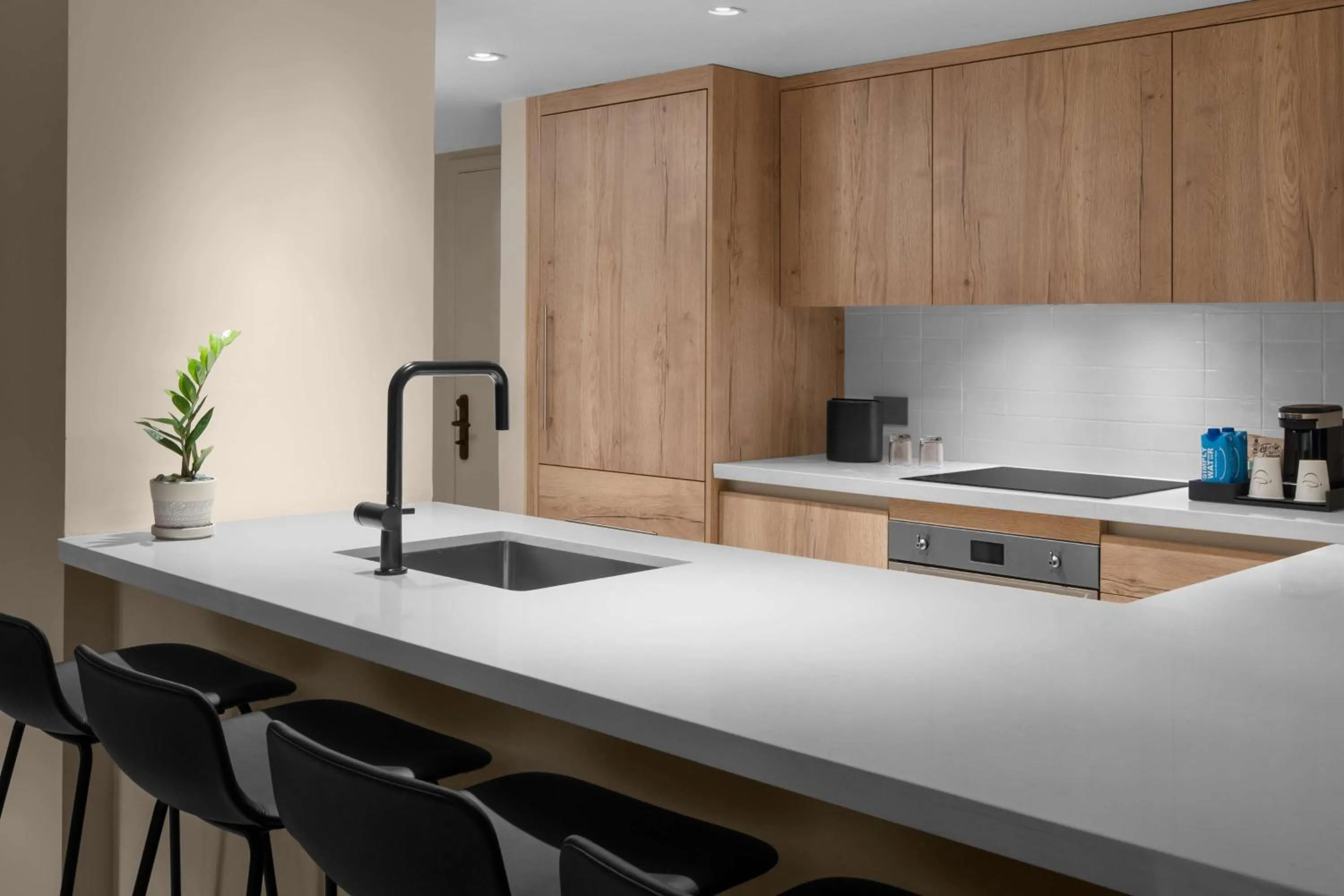 Kitchen or kitchenette in ROK Hotel Kingston, Tapestry Collection By Hilton