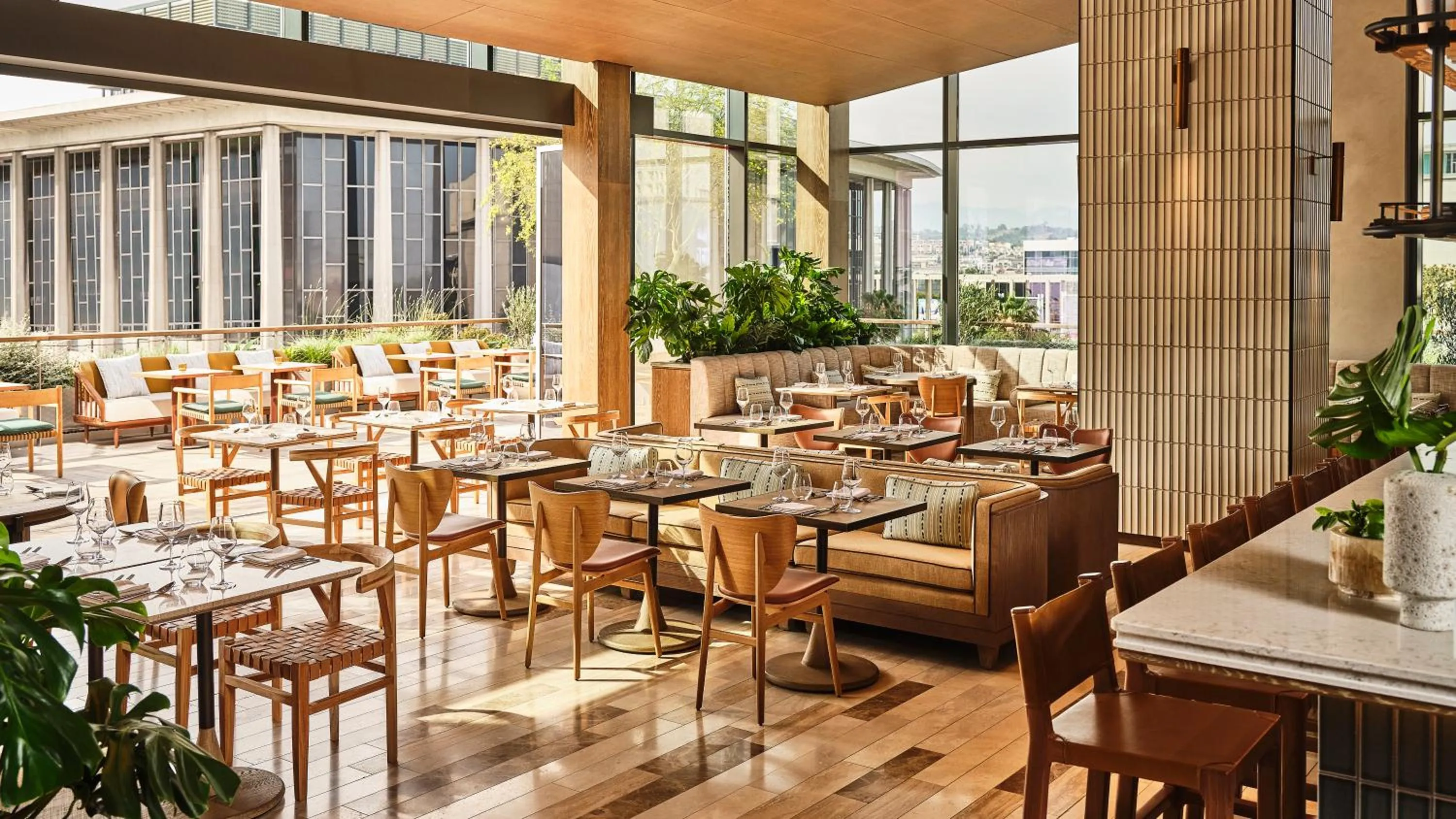 Restaurant/places to eat in Conrad Los Angeles