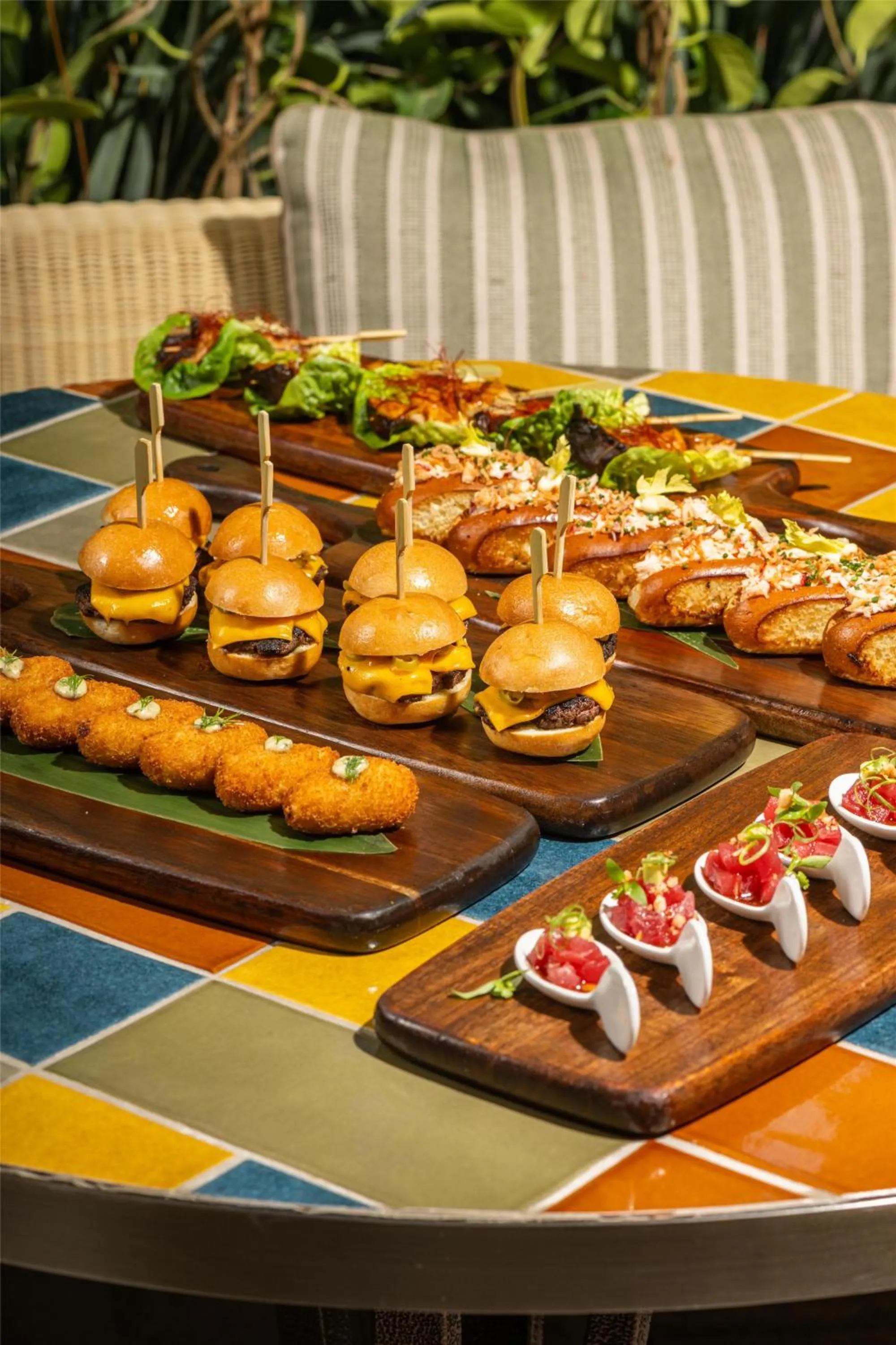 Restaurant/places to eat in Conrad Los Angeles