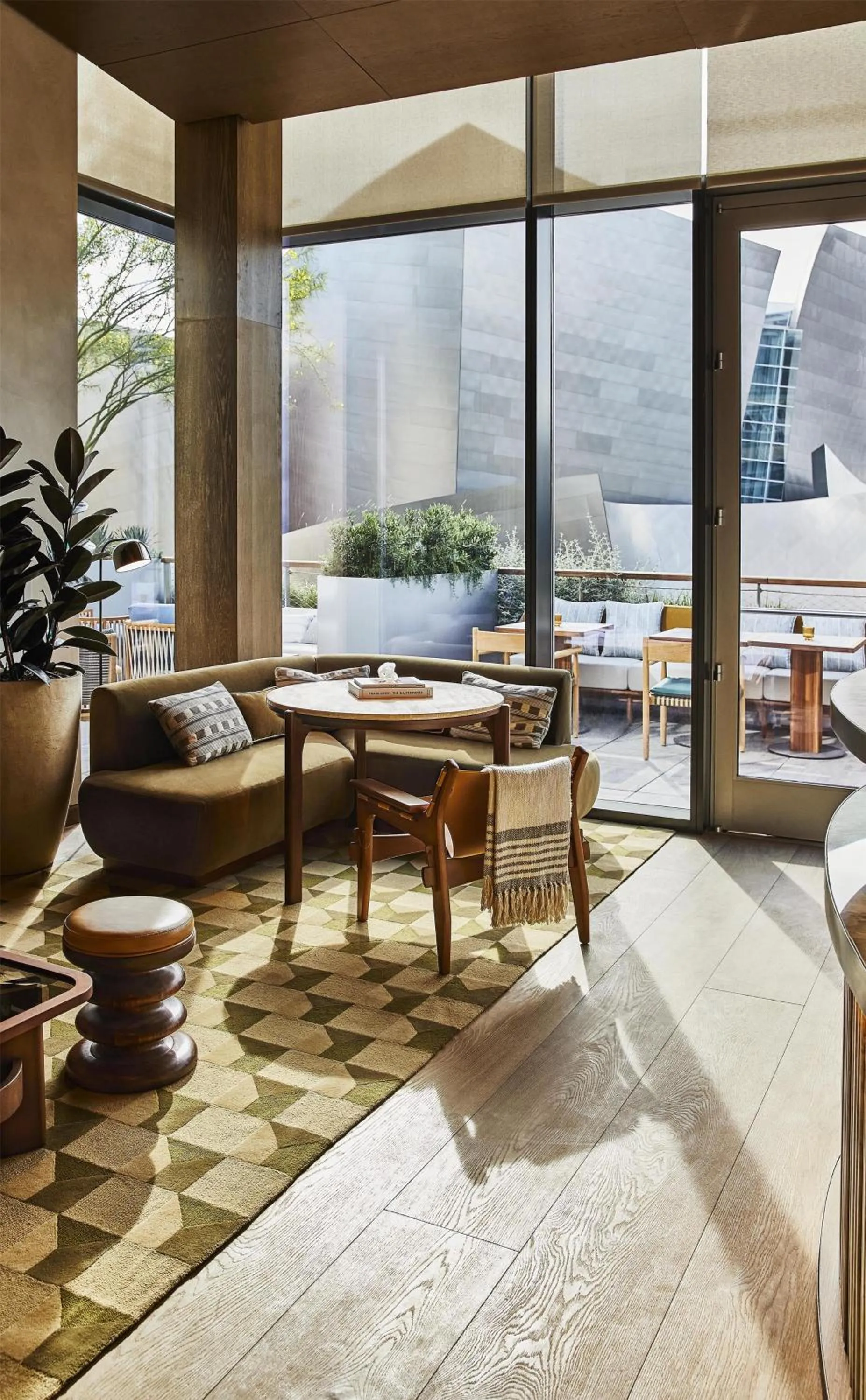 Dining area in Conrad Los Angeles