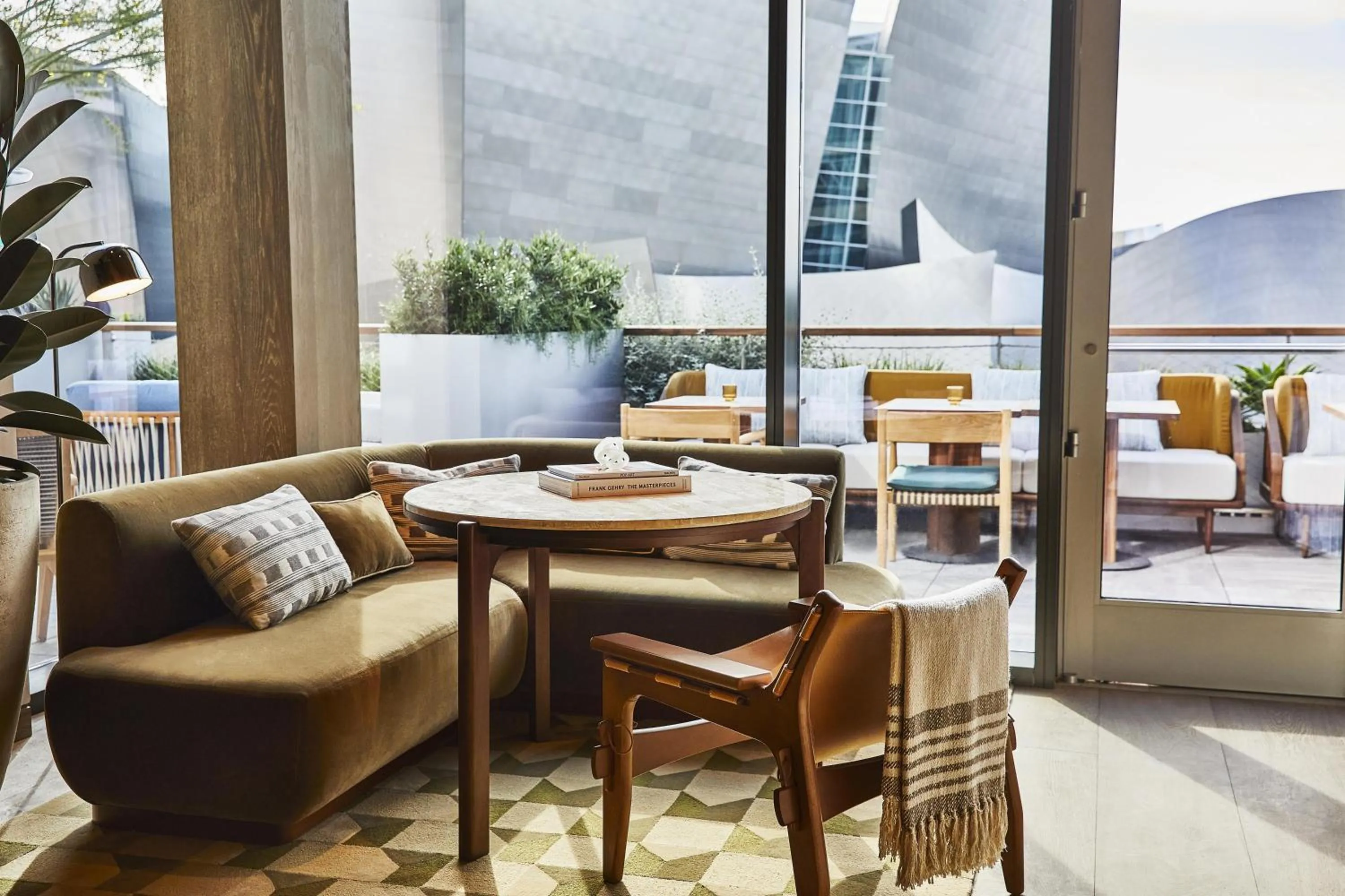 Dining area in Conrad Los Angeles