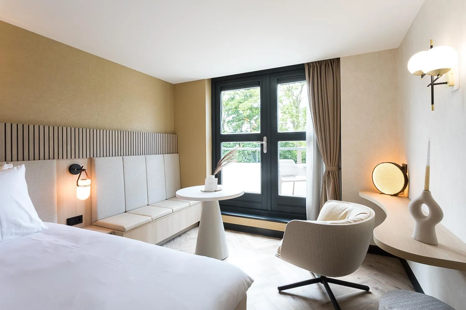 Photo of the whole room, Bed in Boutique Hotel Helder I Kloeg Collection