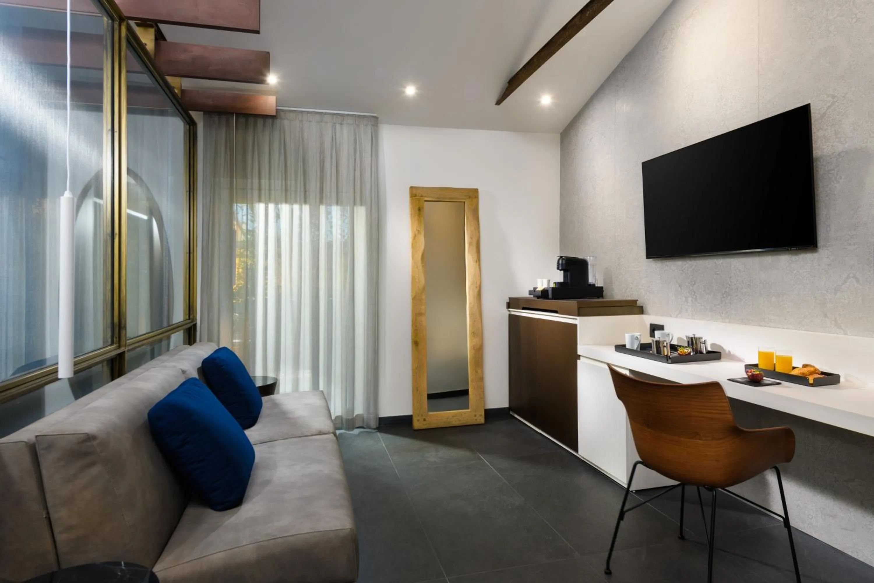 Seating area in Hotel Metropolitan