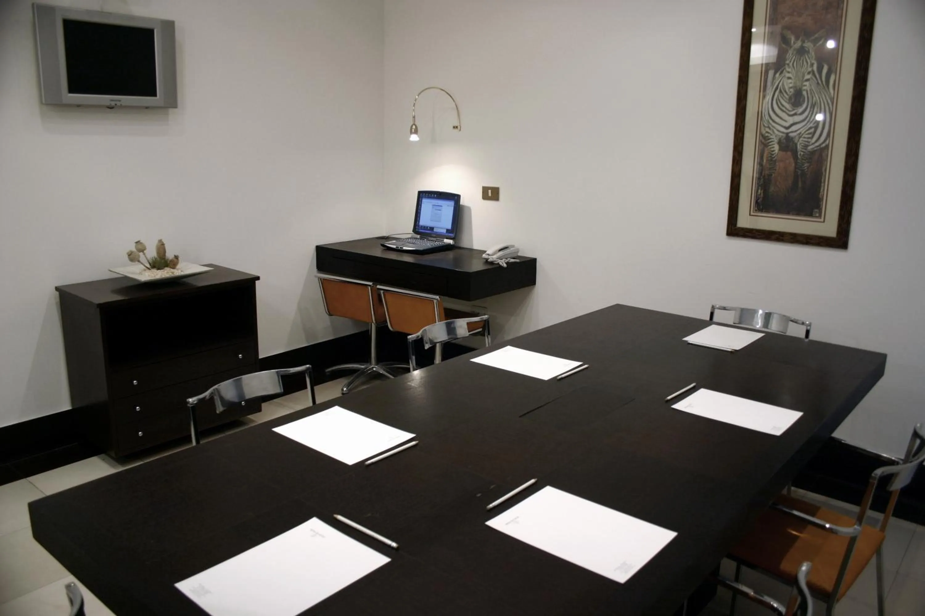 Business facilities in Hotel Metropolitan