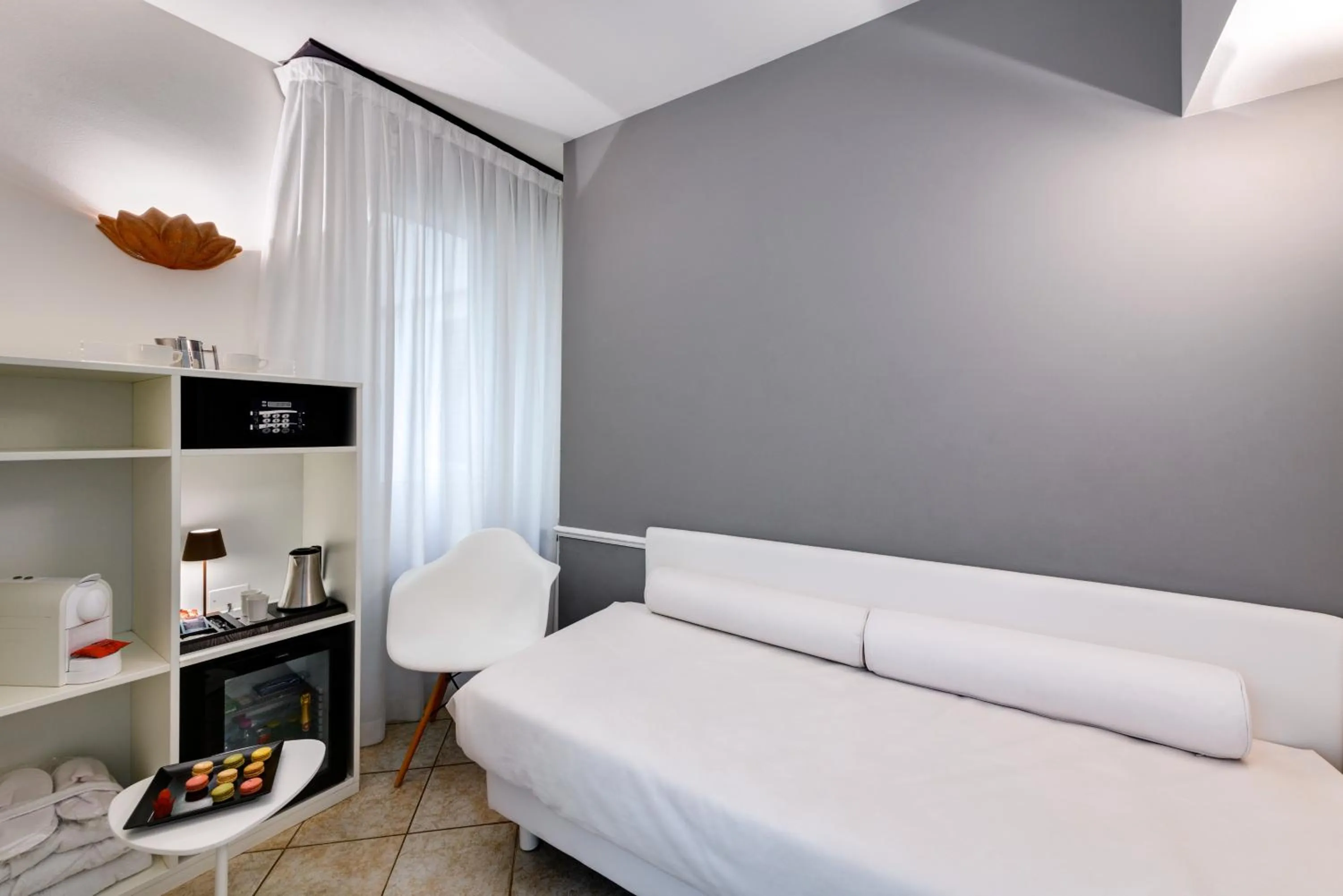 Bedroom, Bed in Hotel Metropolitan