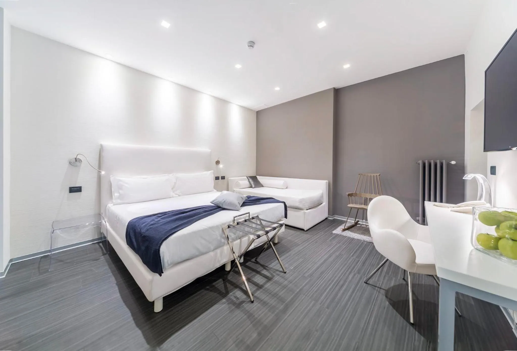 Bed in Hotel Metropolitan