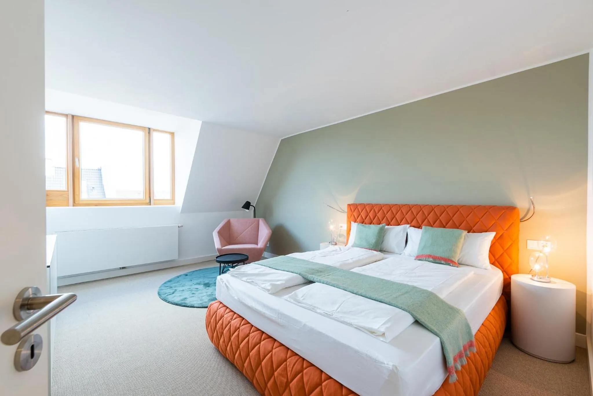 Bedroom, Bed in Studiohouse Frankfurt