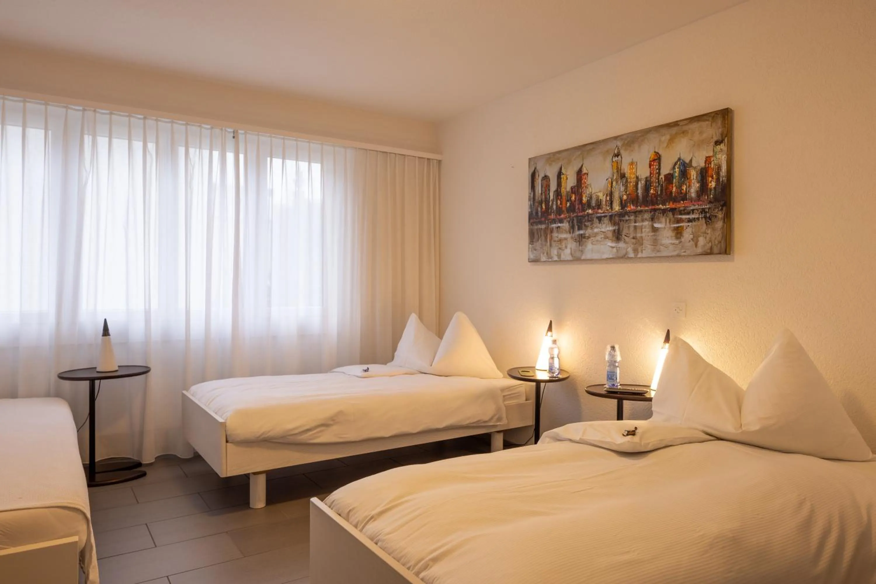 Photo of the whole room, Bed in Hotel Bären Niederscherli