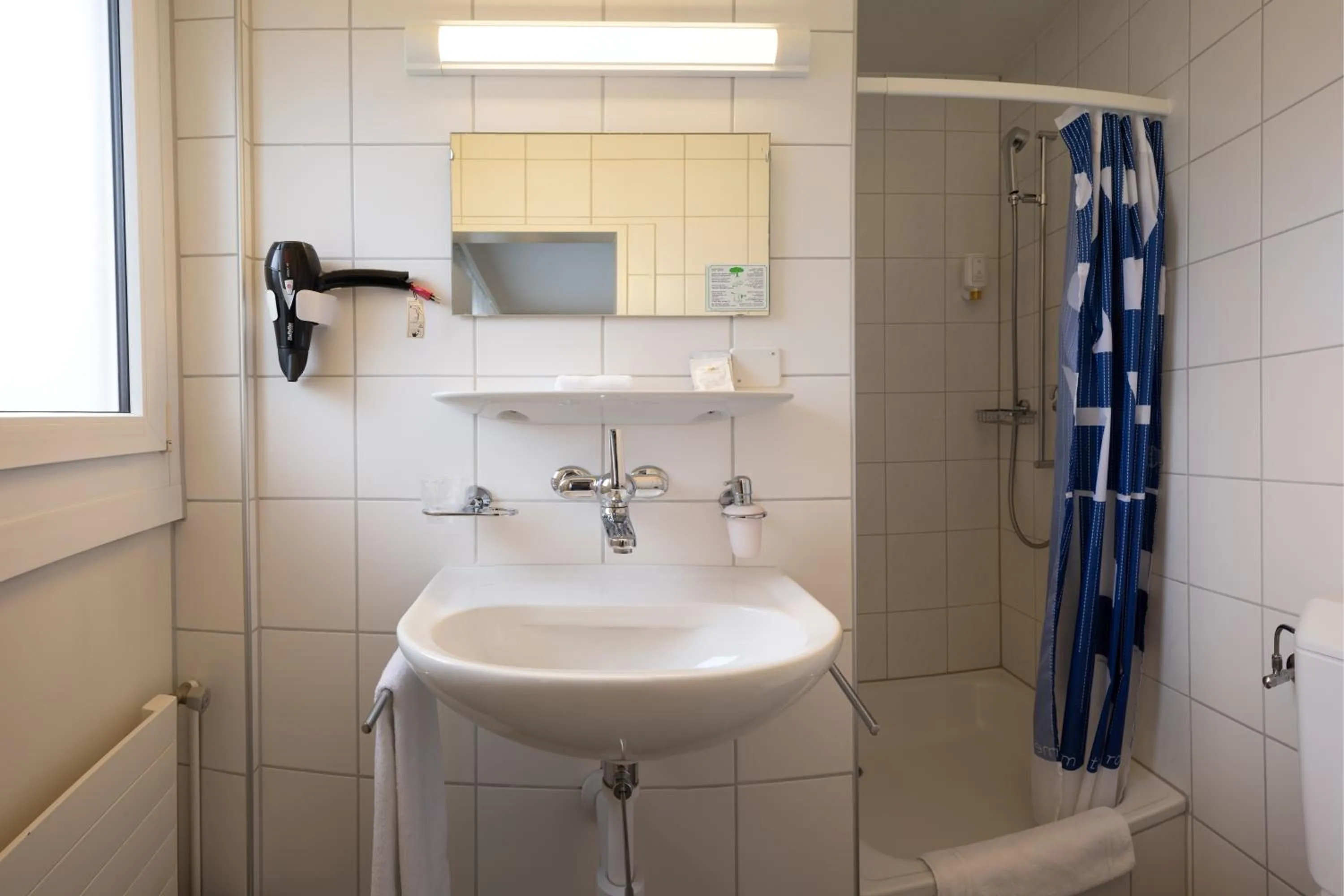 Bathroom in Hotel Bären Niederscherli