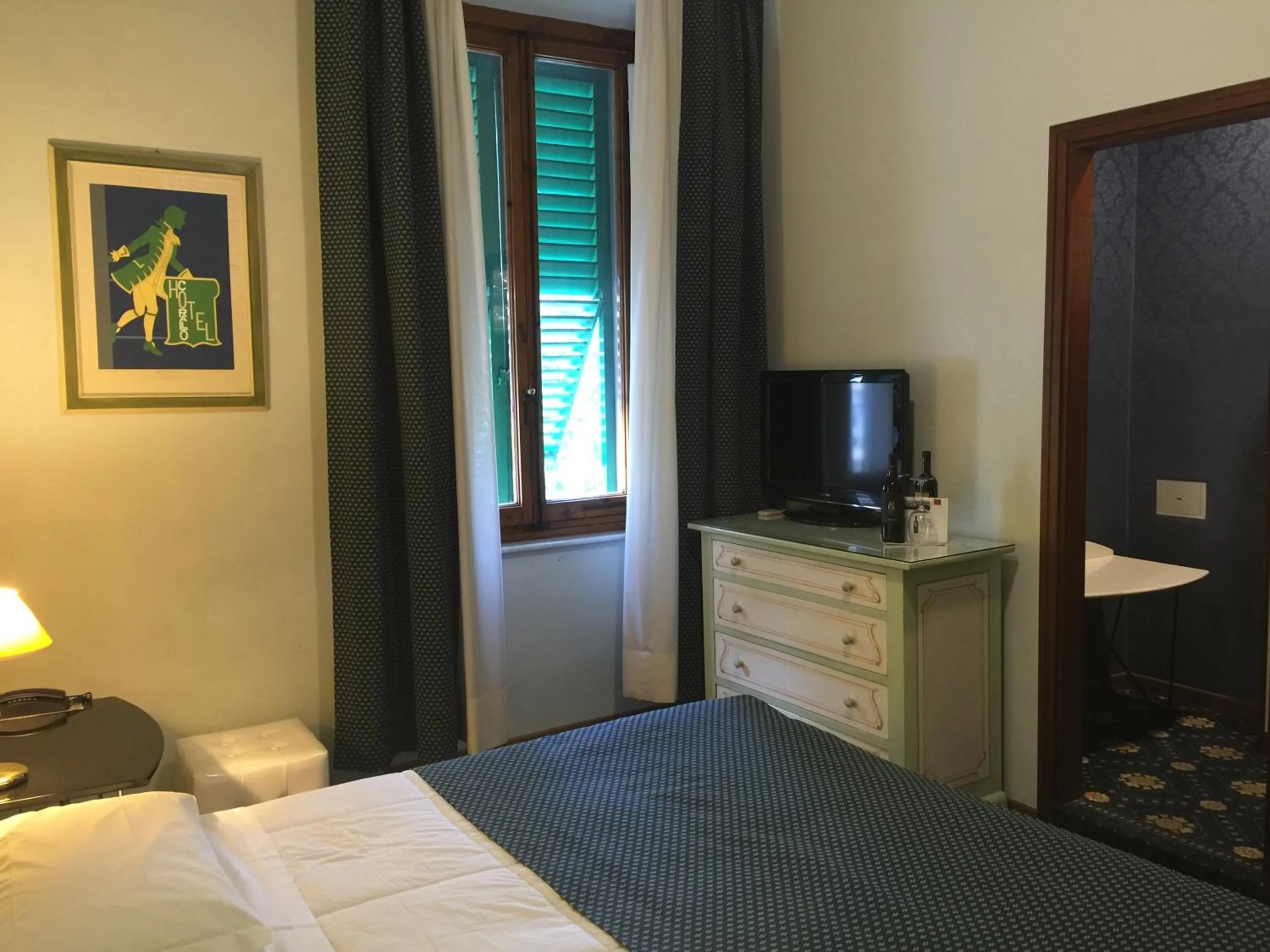 Photo of the whole room, Bed in Hotel Corallo