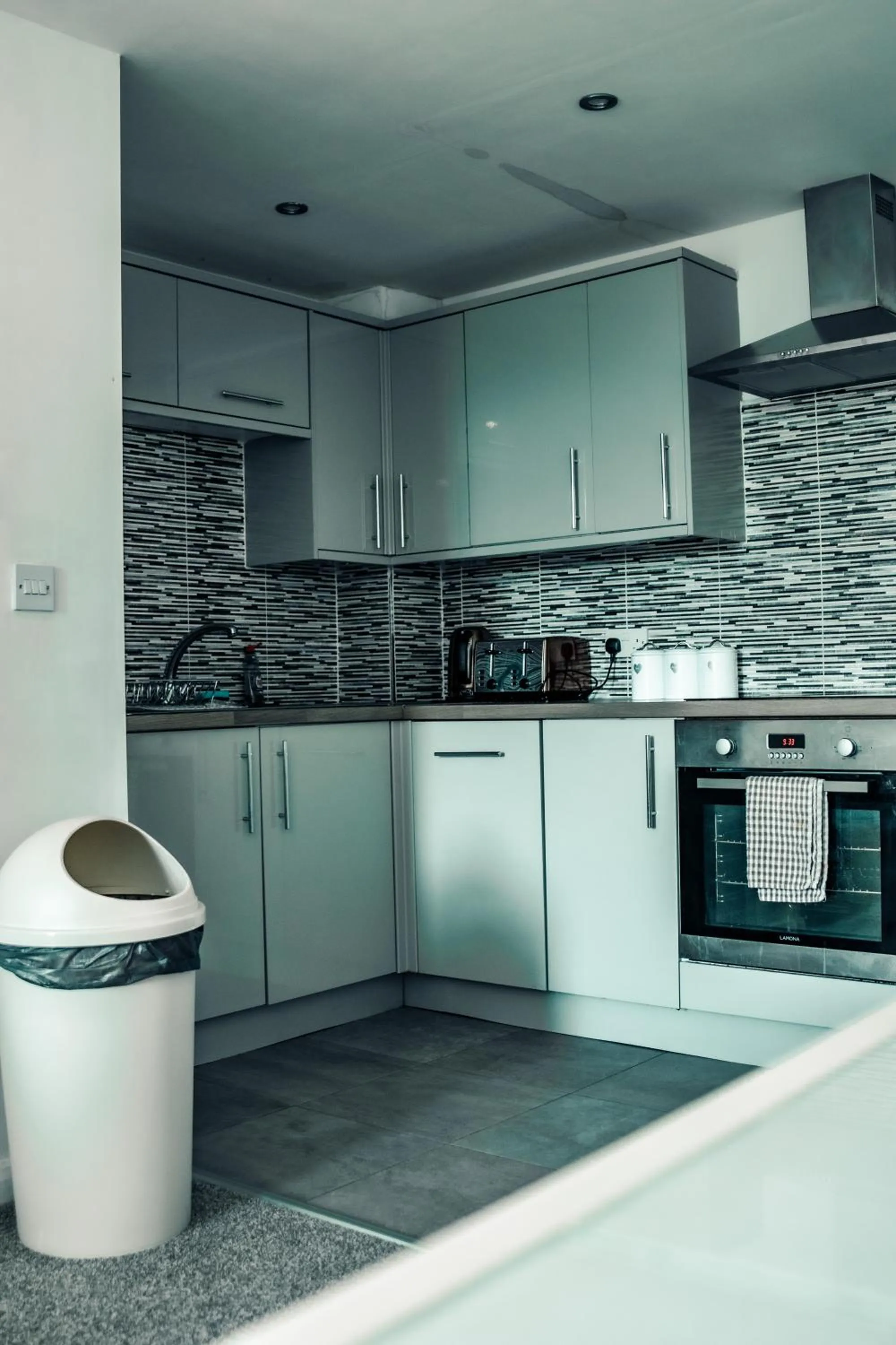 Kitchen or kitchenette in Apartments Dealhouse 4