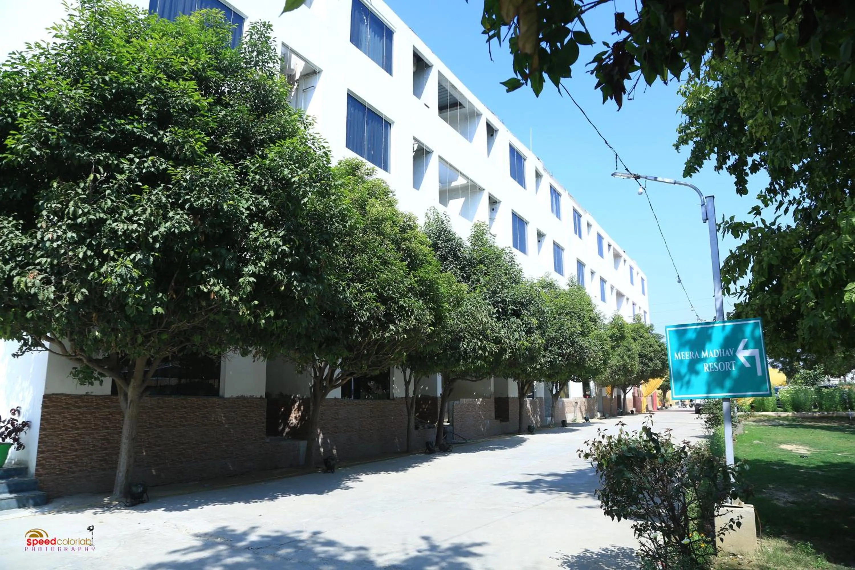 Parking in Meera Madhav Resort