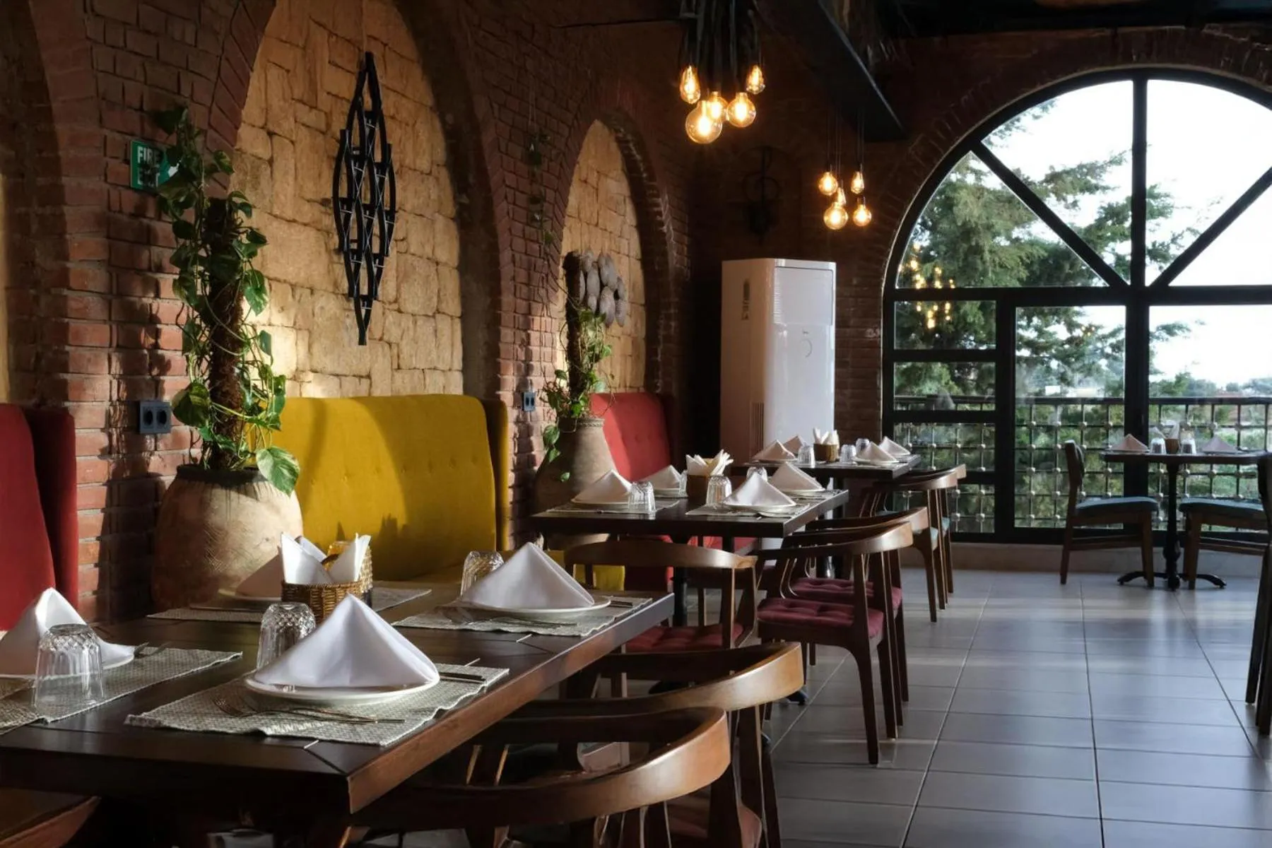 Restaurant/places to eat in Club Paradiso Hotel