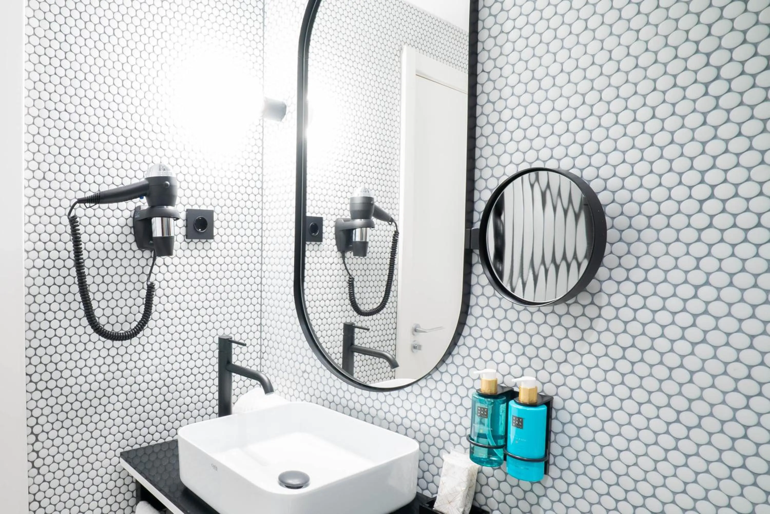 Toilet in SmartRental Collection Gran Vía Capital