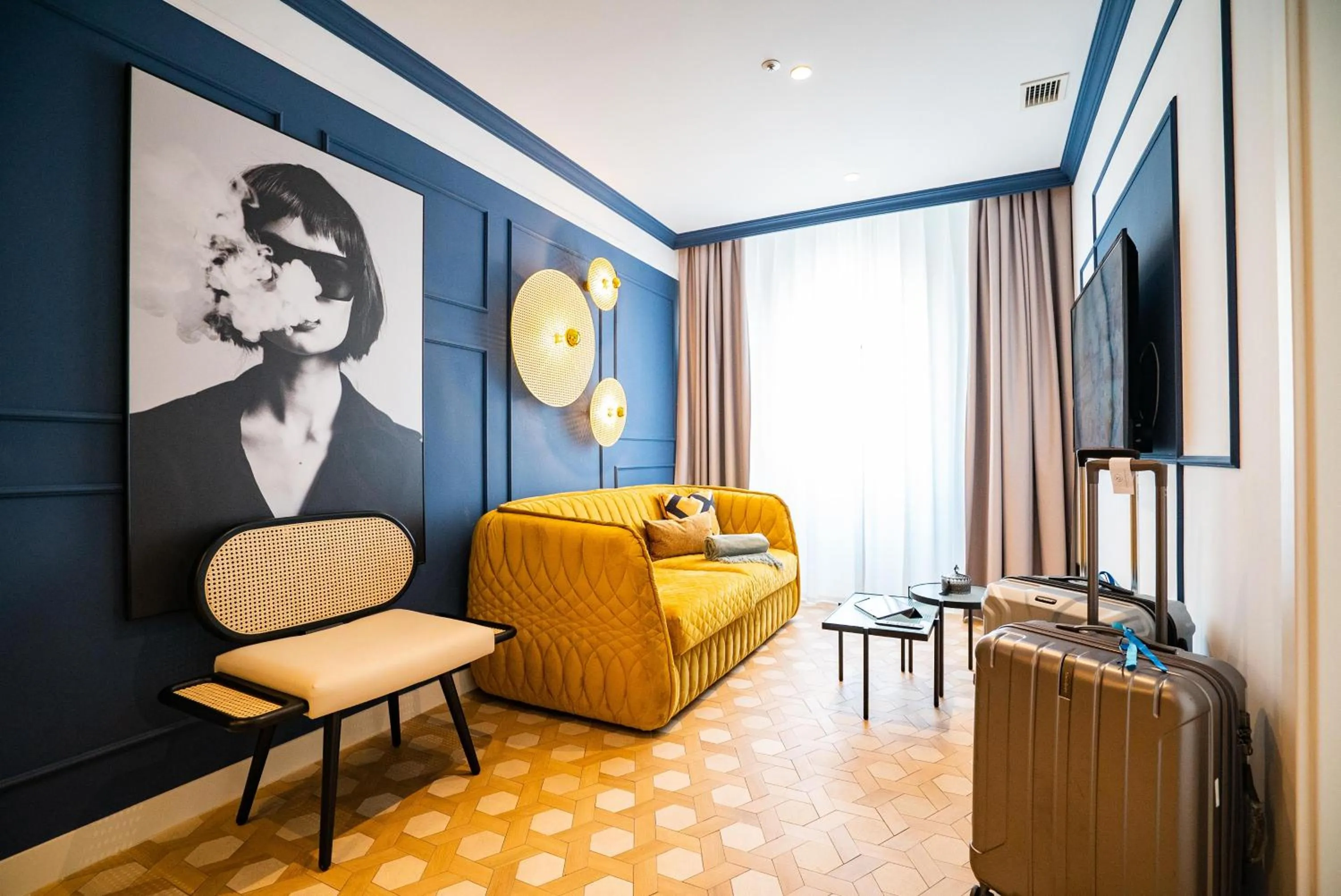 TV and multimedia in SmartRental Collection Gran Vía Capital