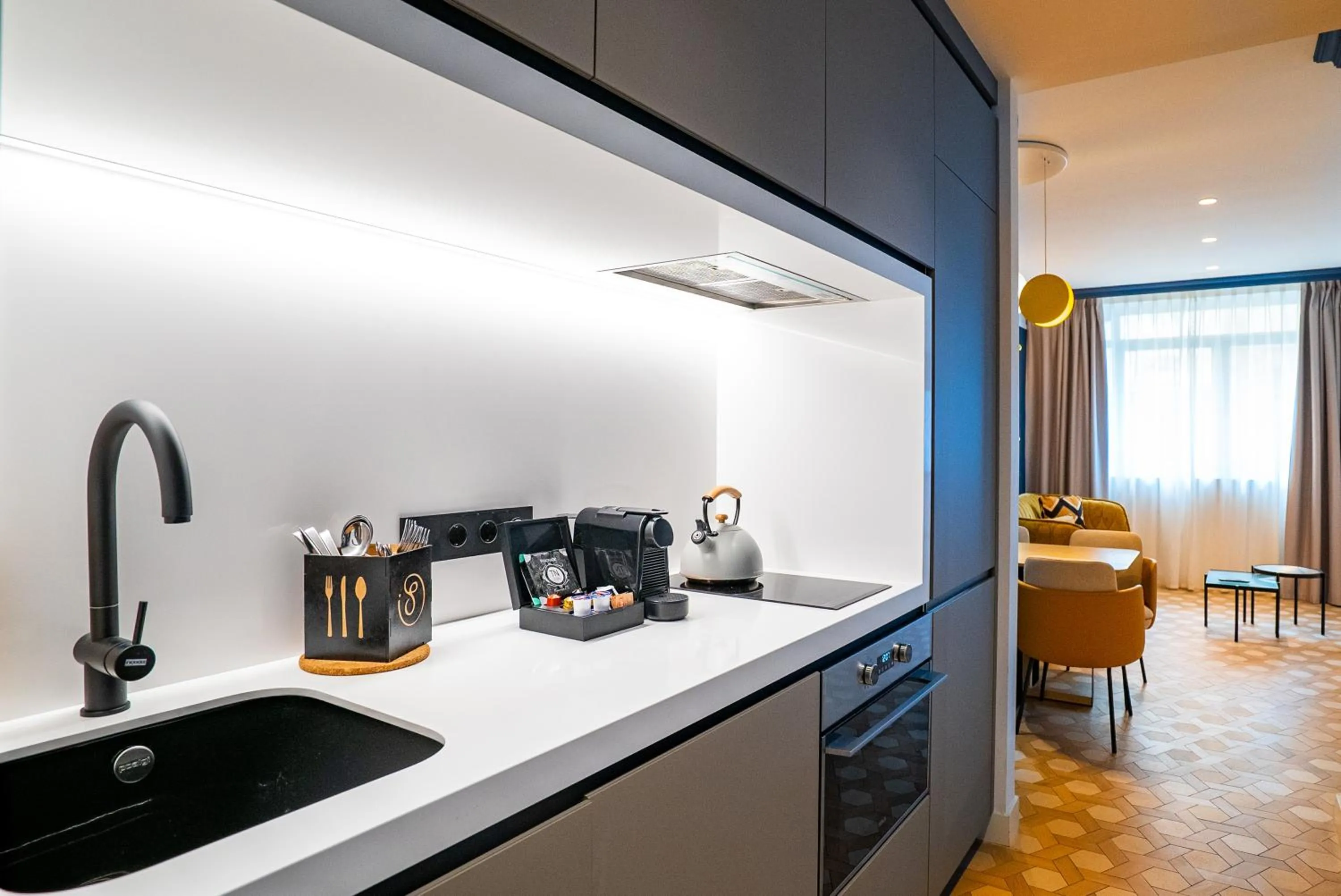 Coffee/tea facilities in SmartRental Collection Gran Vía Capital