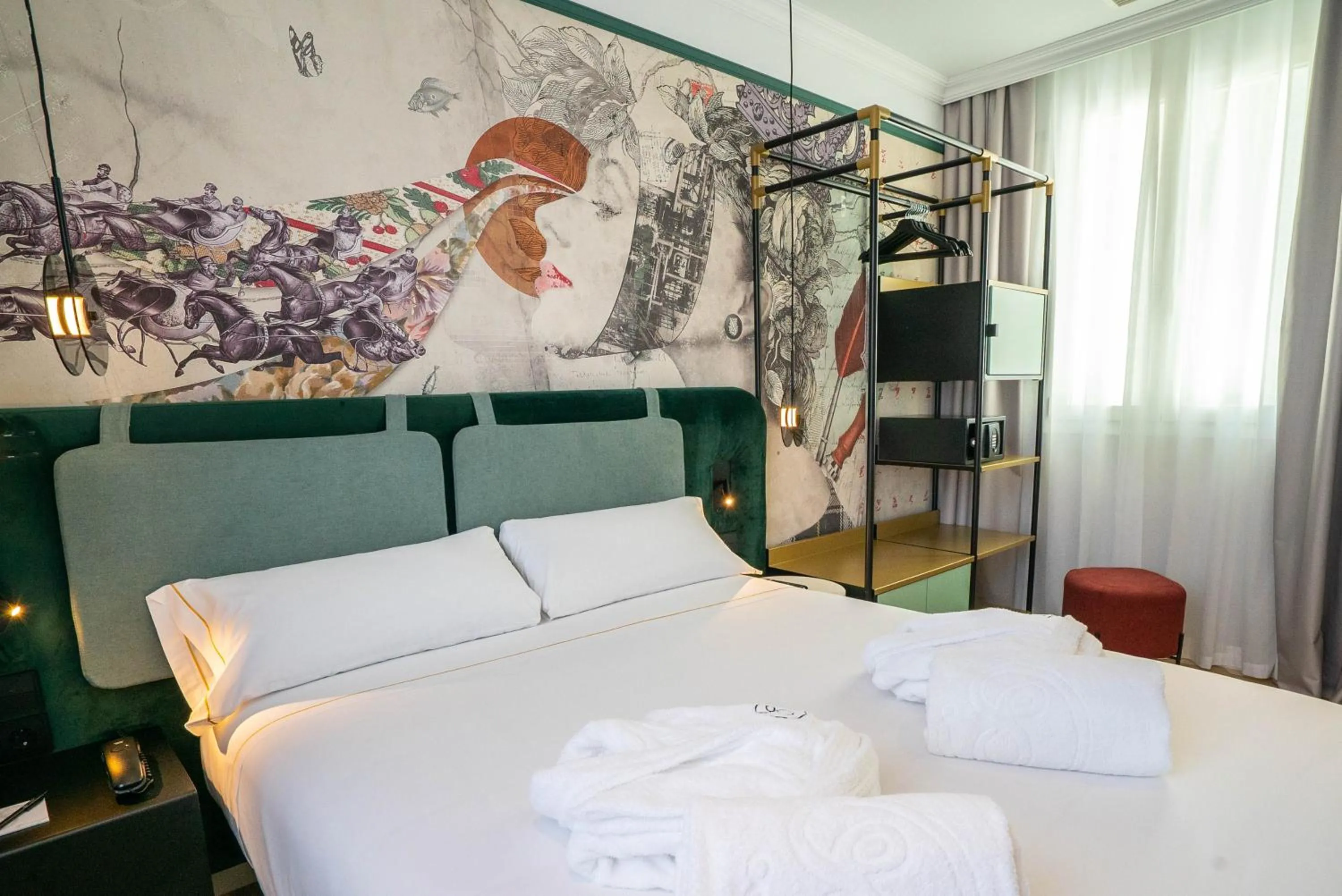 Bed in SmartRental Collection Gran Vía Capital