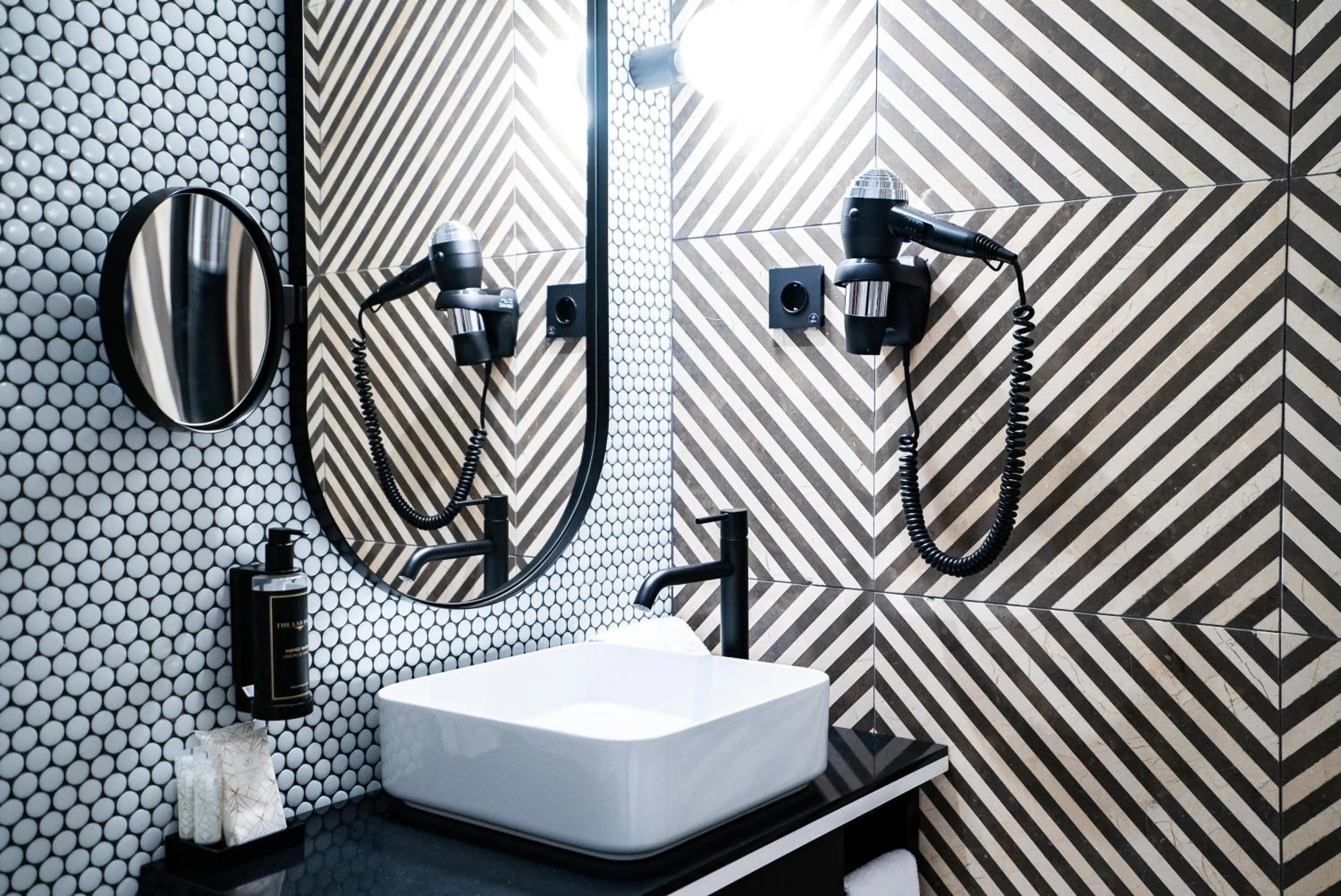 Toilet in SmartRental Collection Gran Vía Capital