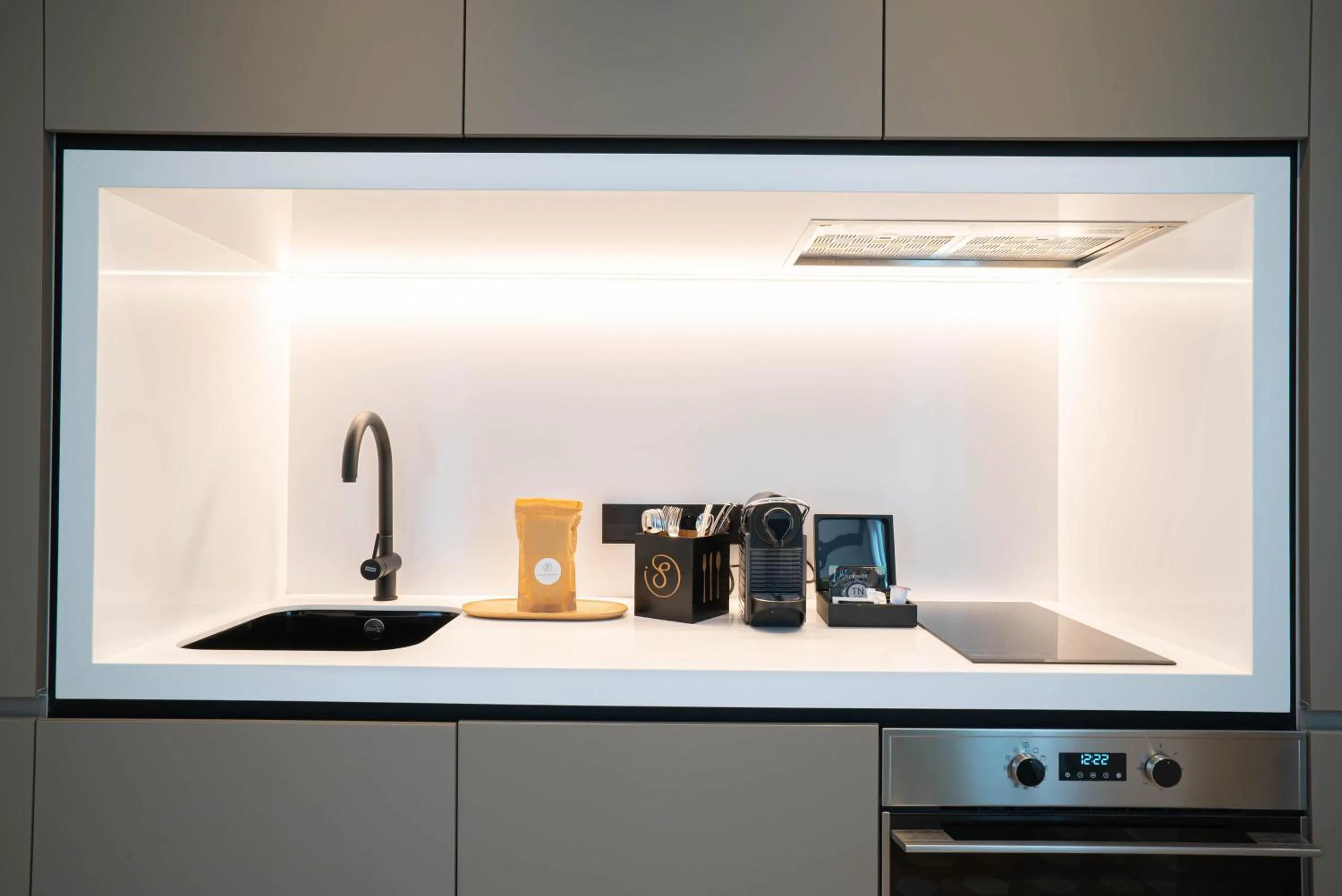 Coffee/tea facilities in SmartRental Collection Gran Vía Capital