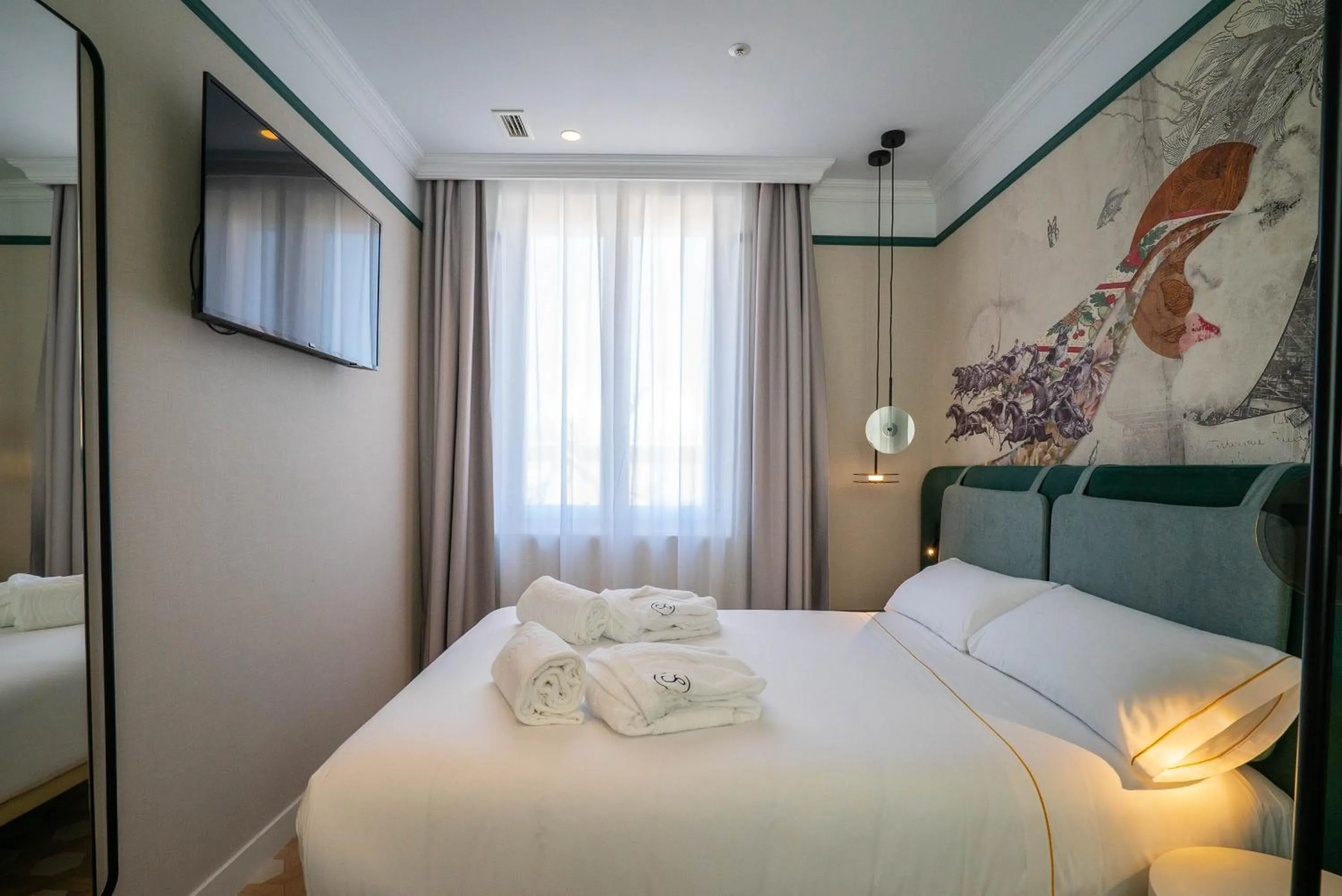 Bed in SmartRental Collection Gran Vía Capital