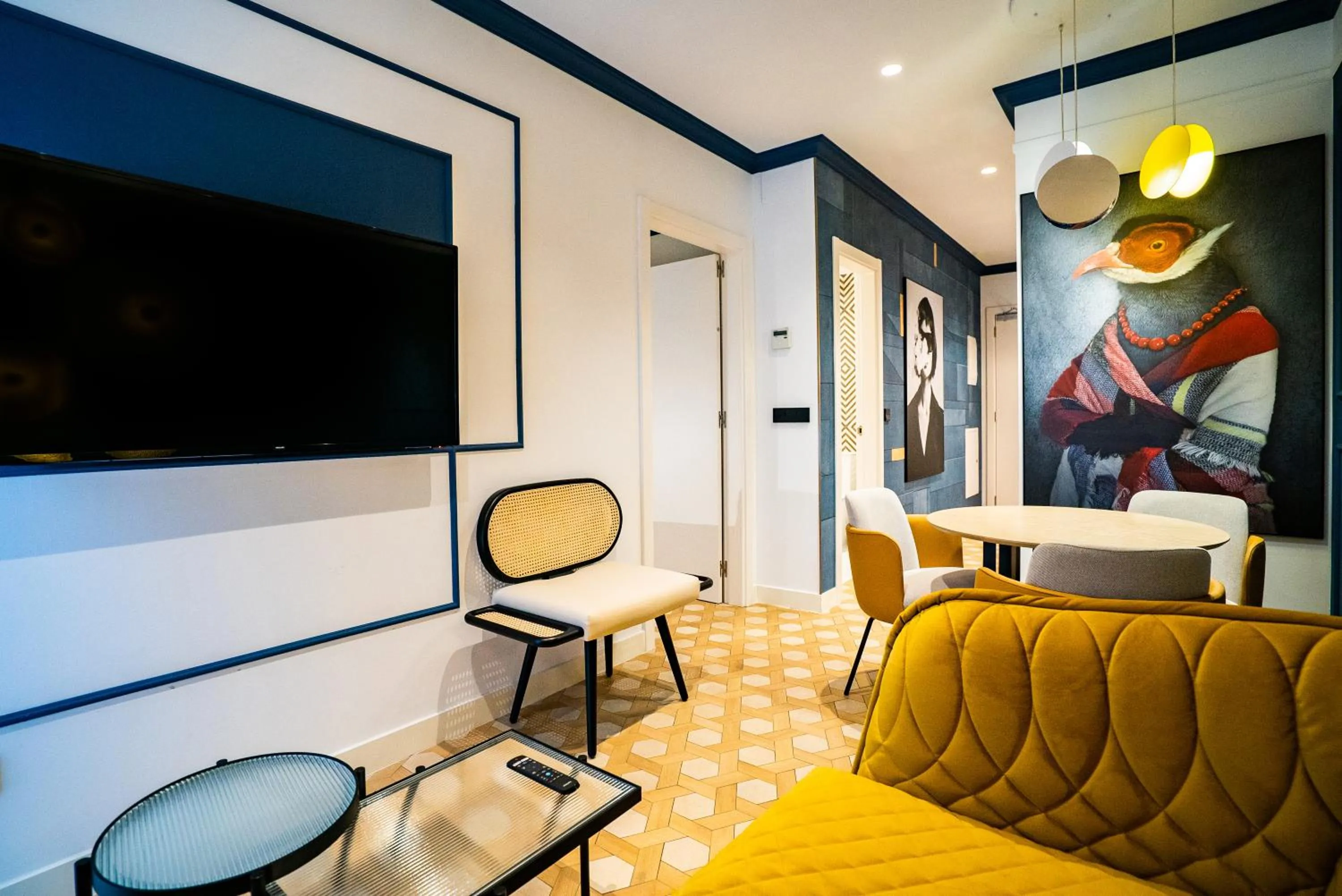 TV and multimedia in SmartRental Collection Gran Vía Capital