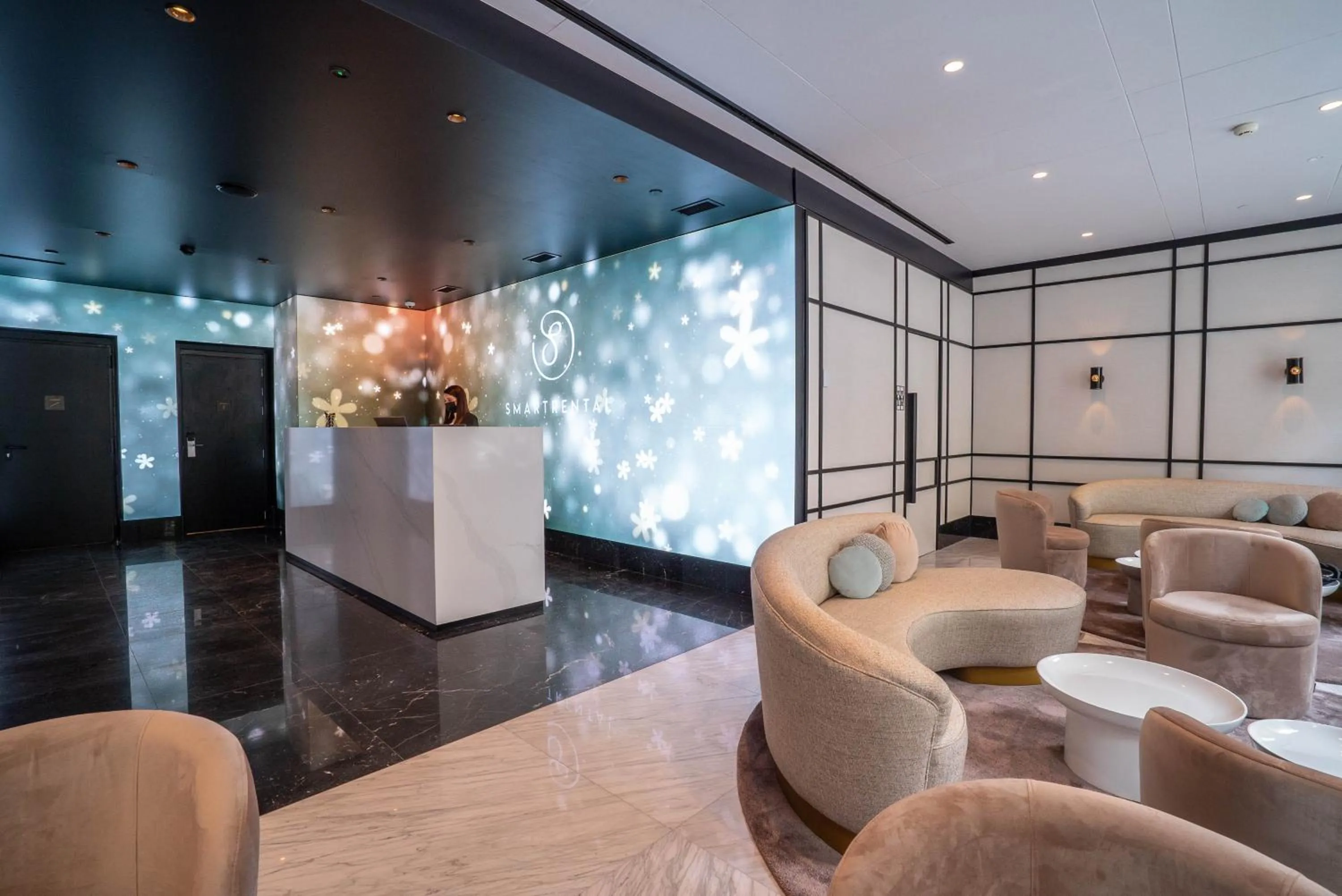 Lobby or reception in SmartRental Collection Gran Vía Capital