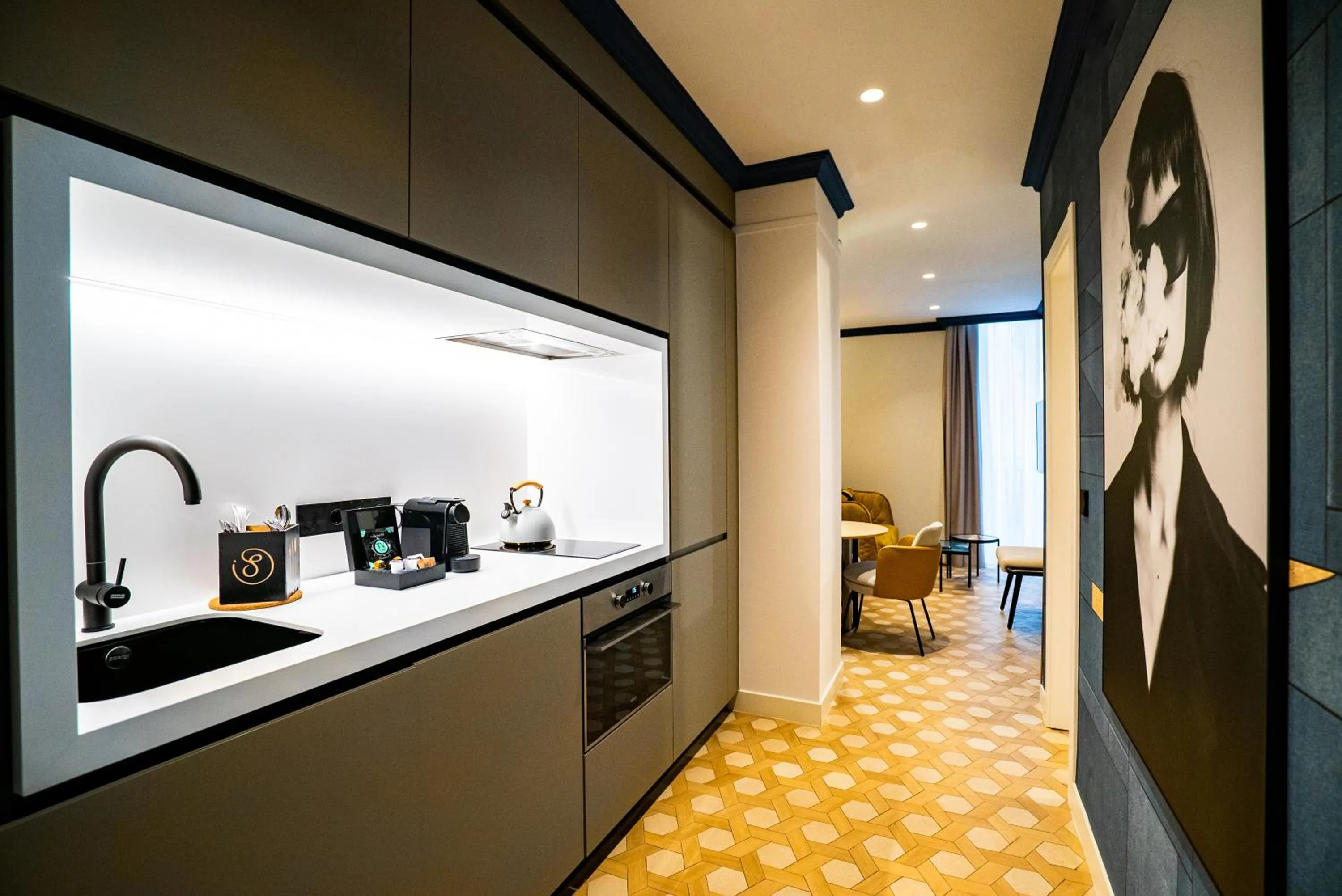 Coffee/tea facilities in SmartRental Collection Gran Vía Capital