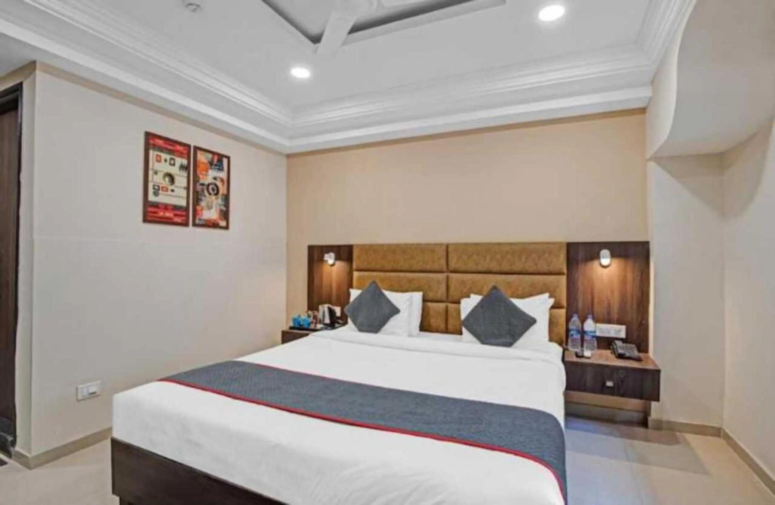 Bed in Alba Premier, Ahmedabad