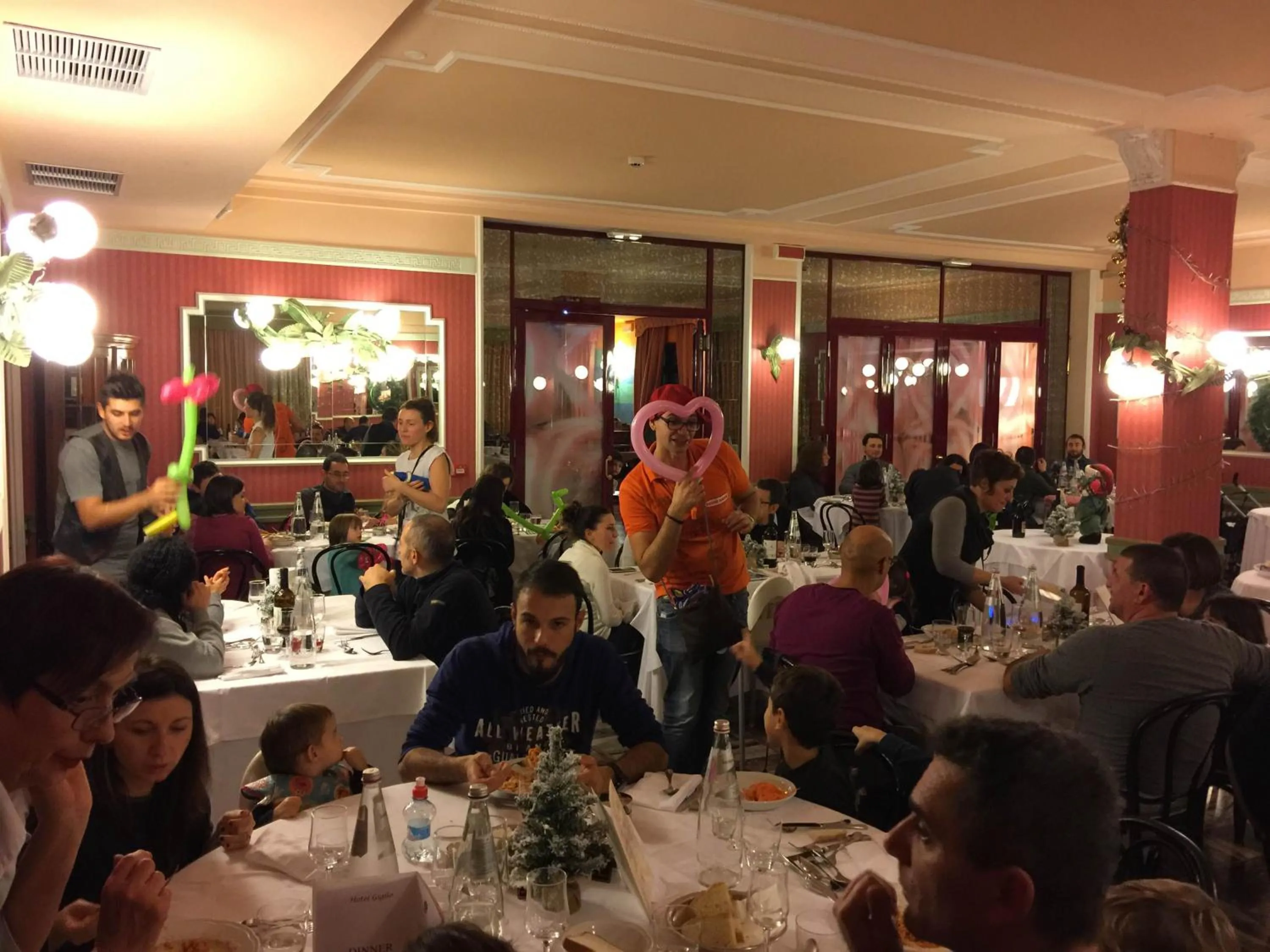 Restaurant/places to eat in Hotel Giglio