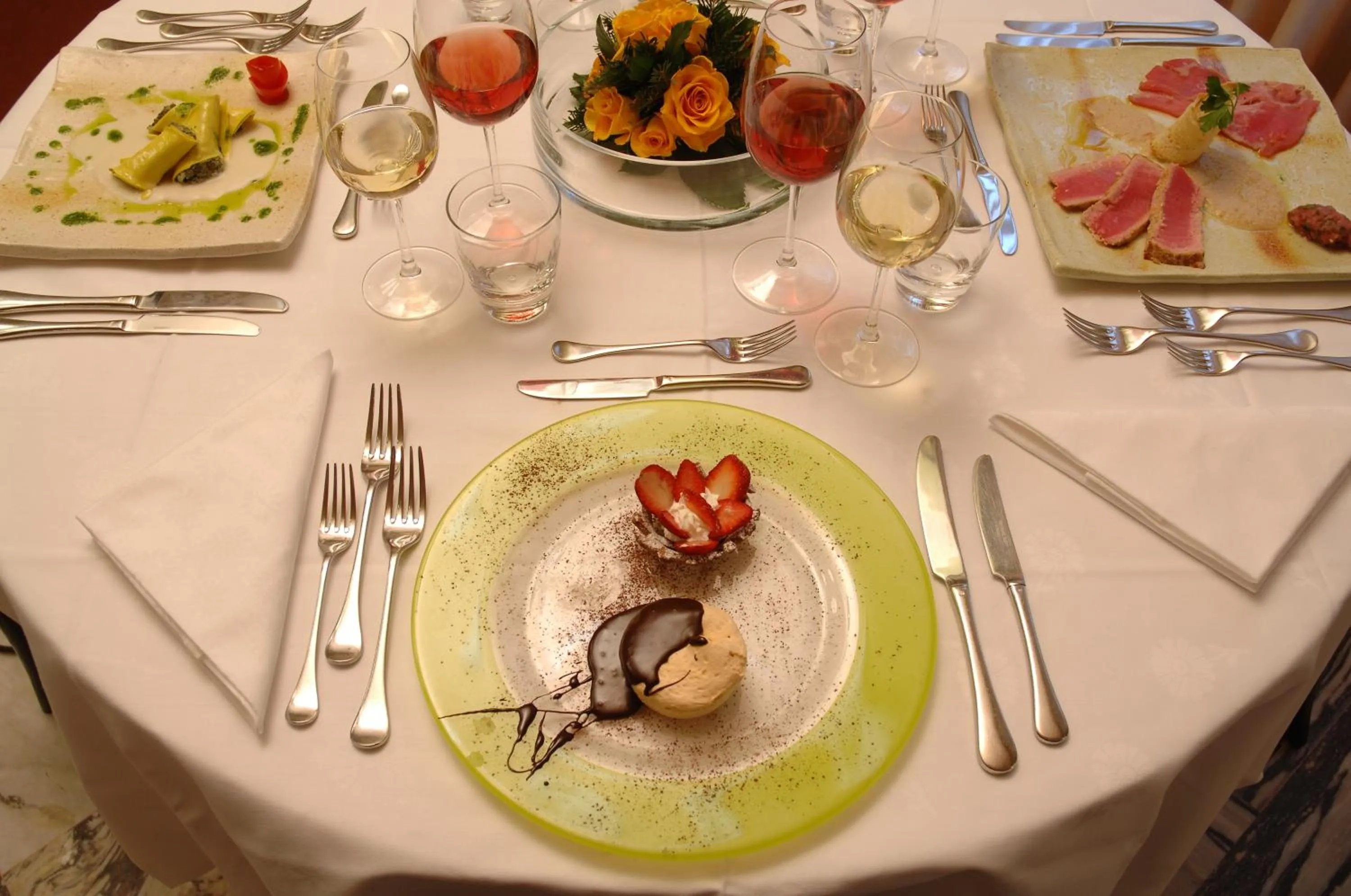 Restaurant/places to eat in Hotel Giglio