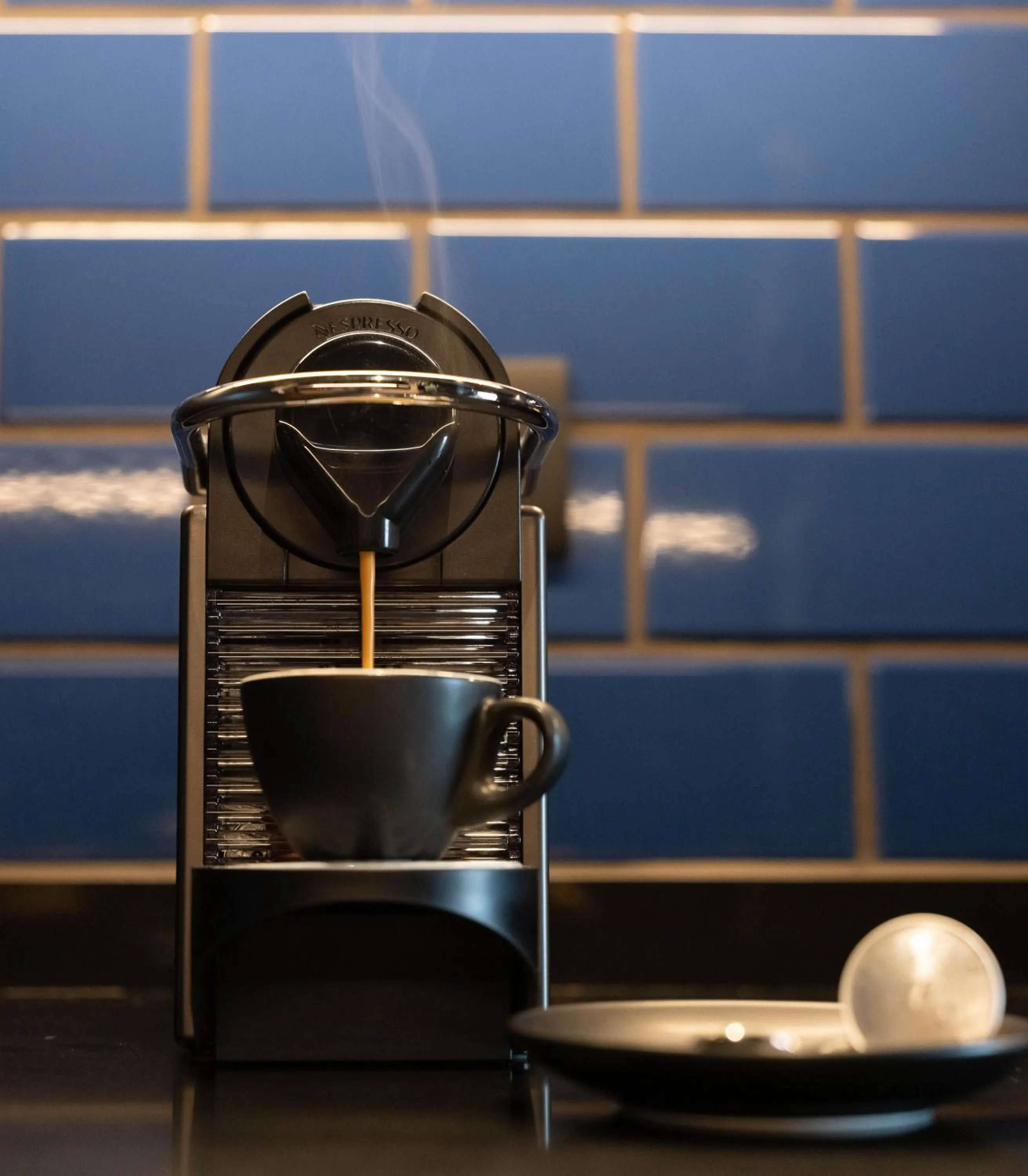 Coffee/tea facilities in 3 Pines Design Living