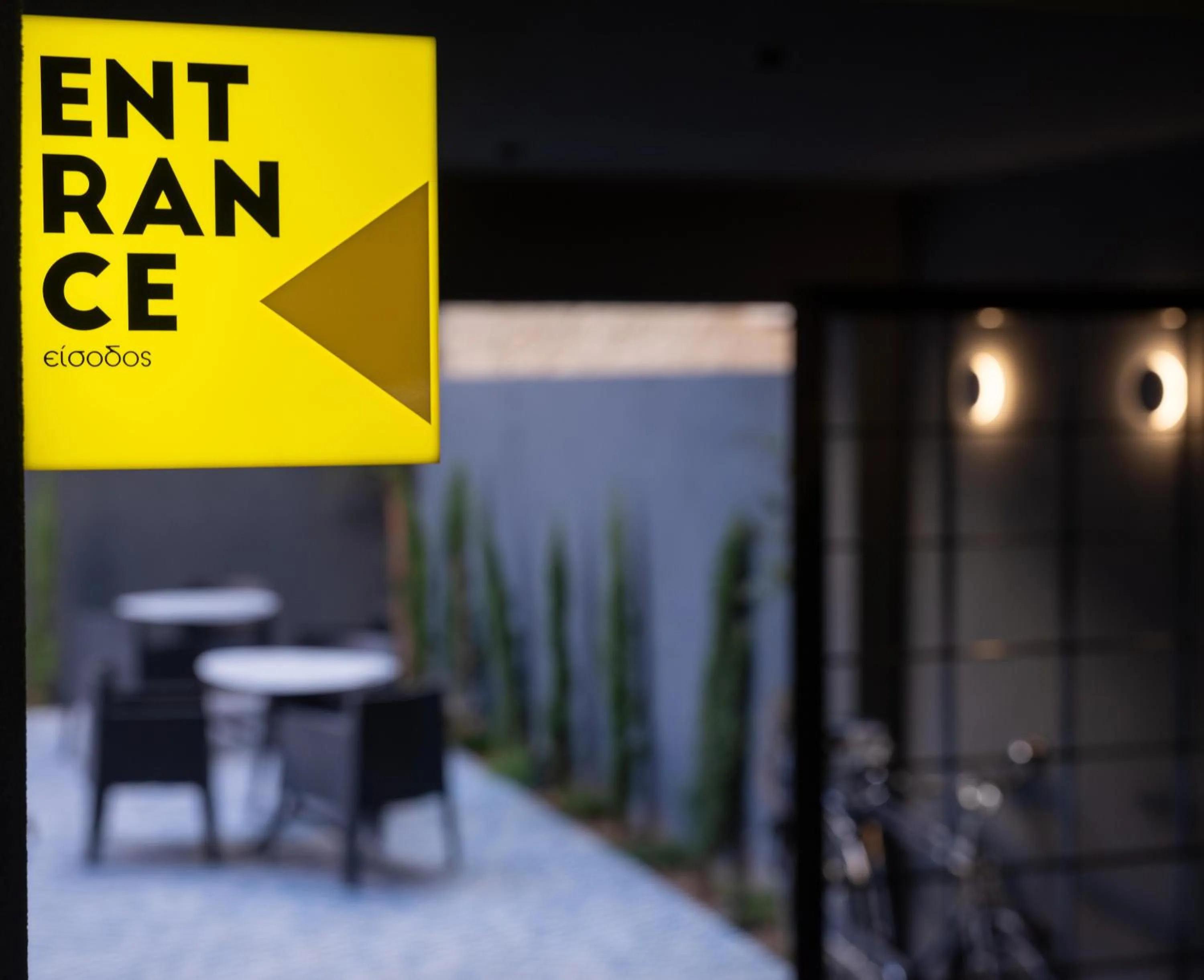 Facade/entrance in 3 Pines Design Living