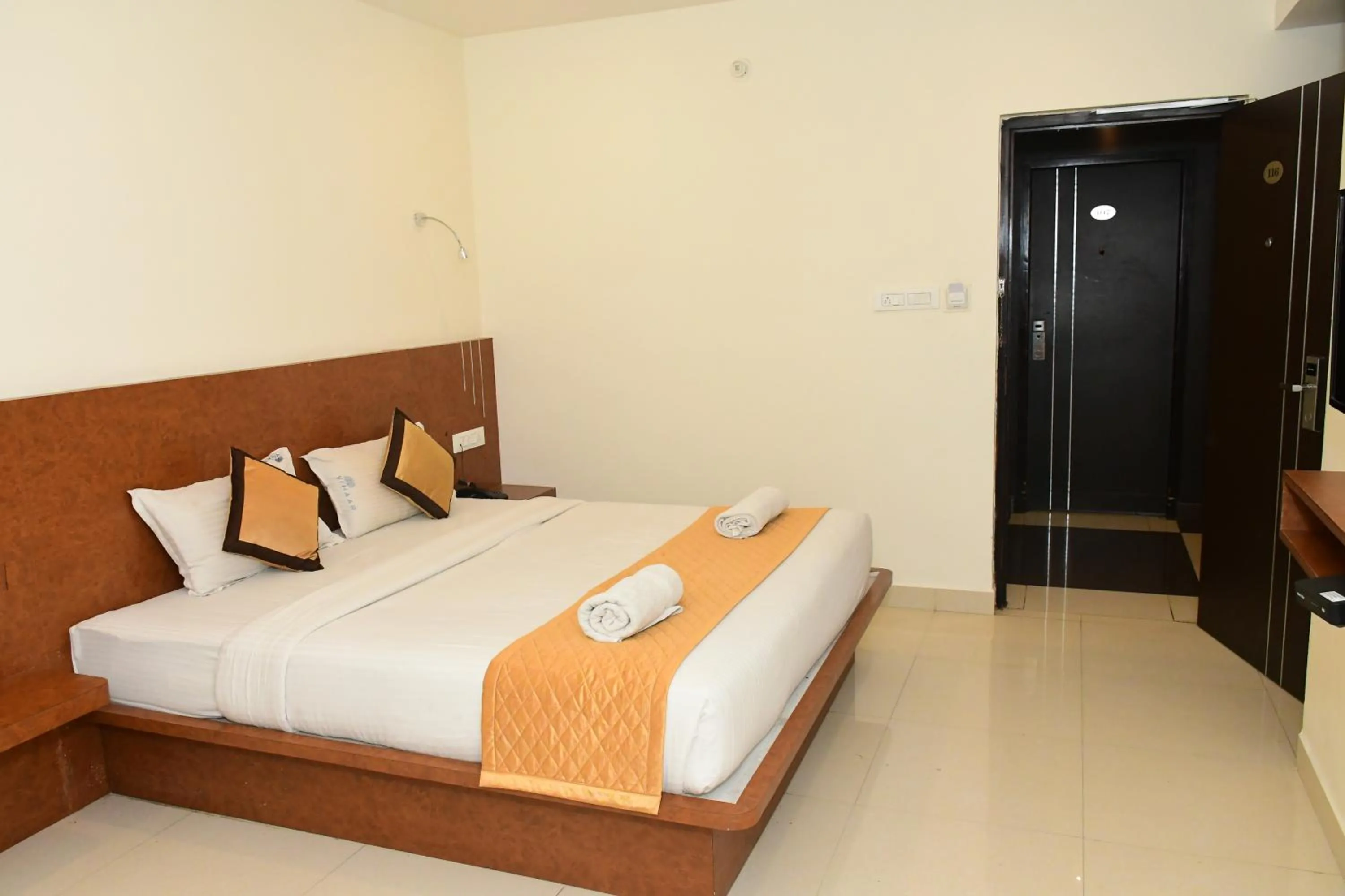 Bedroom, Bed in Sai Vihaar Inn & Suites