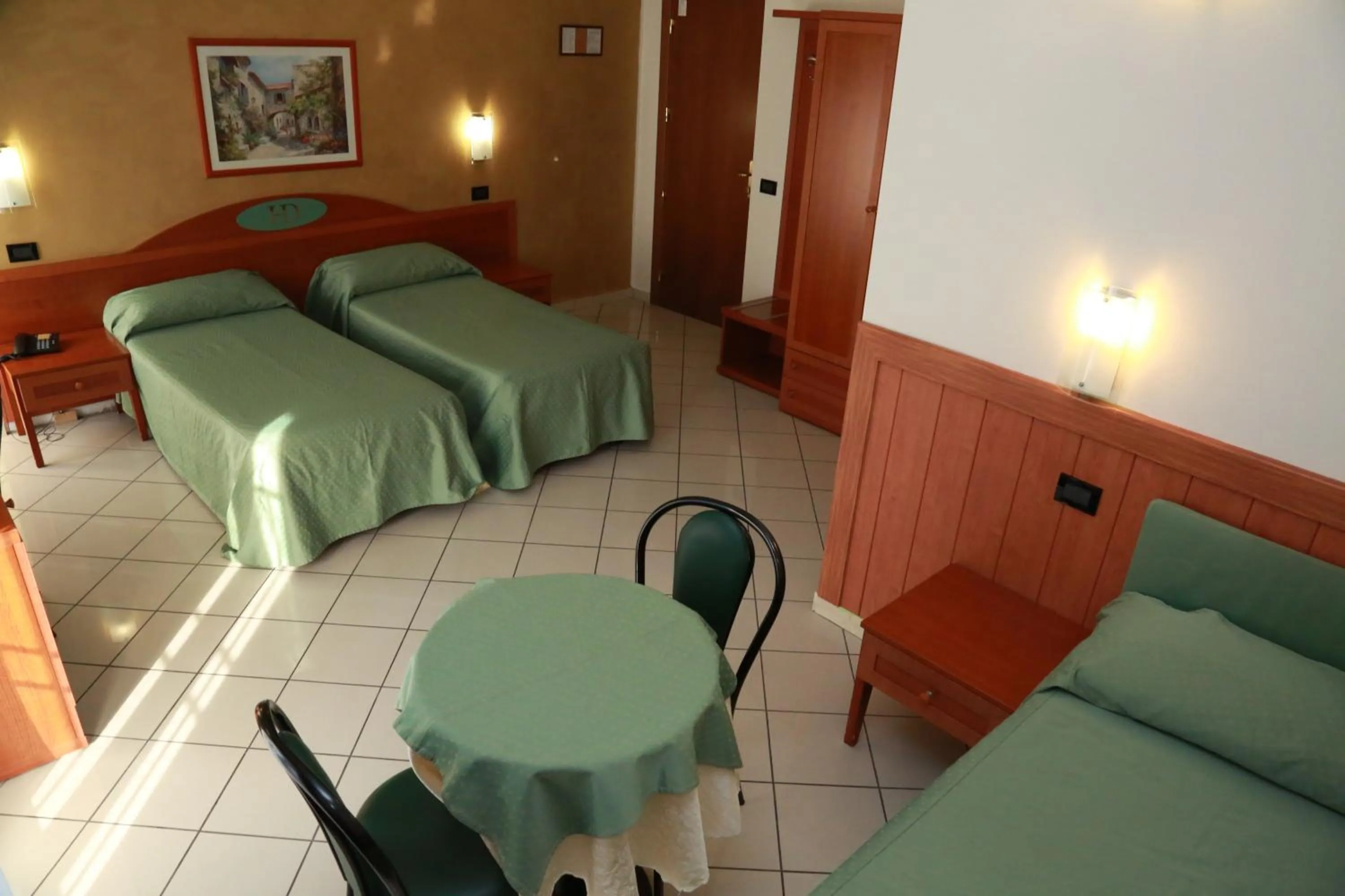 Photo of the whole room in Hotel Dorè