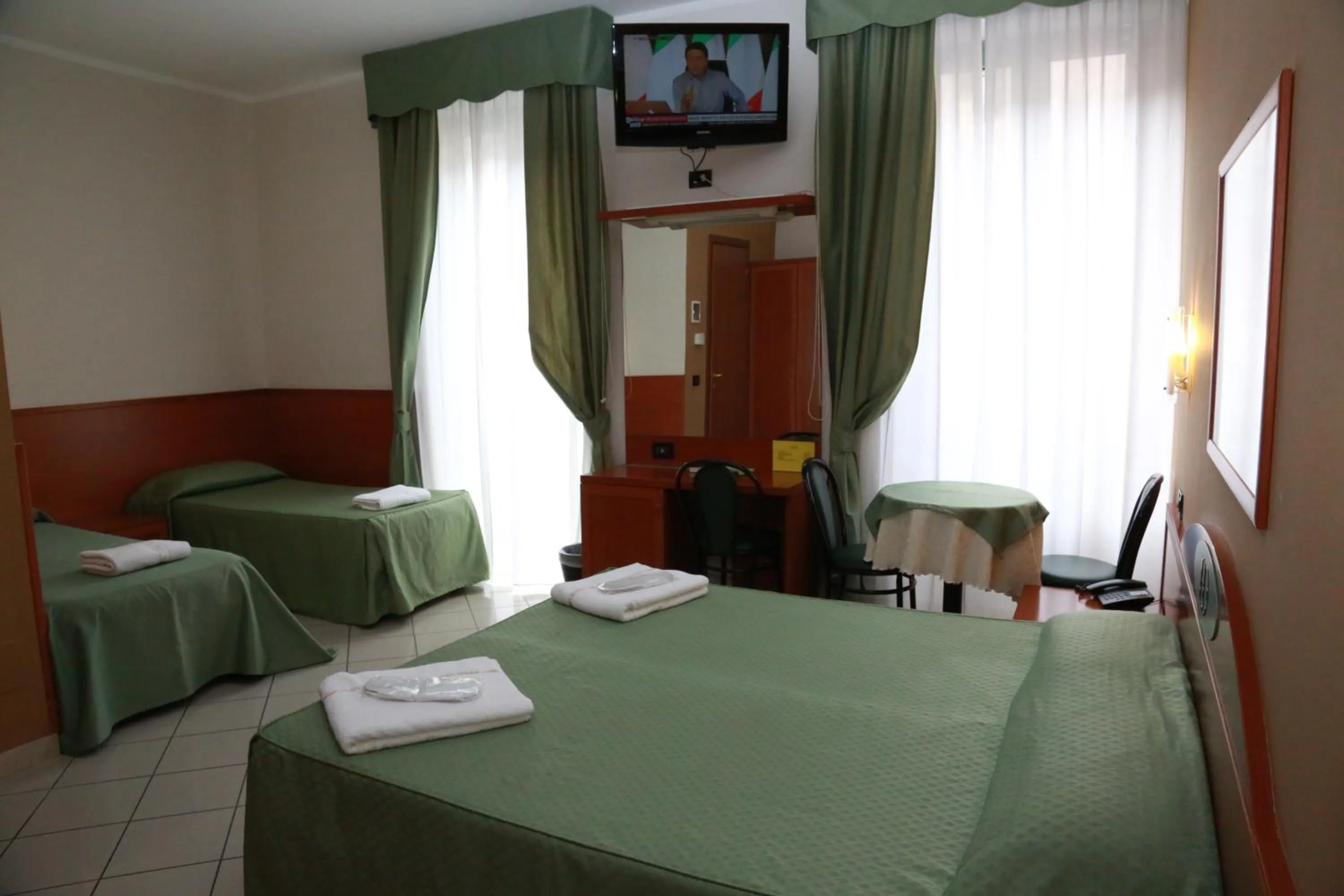 Photo of the whole room in Hotel Dorè