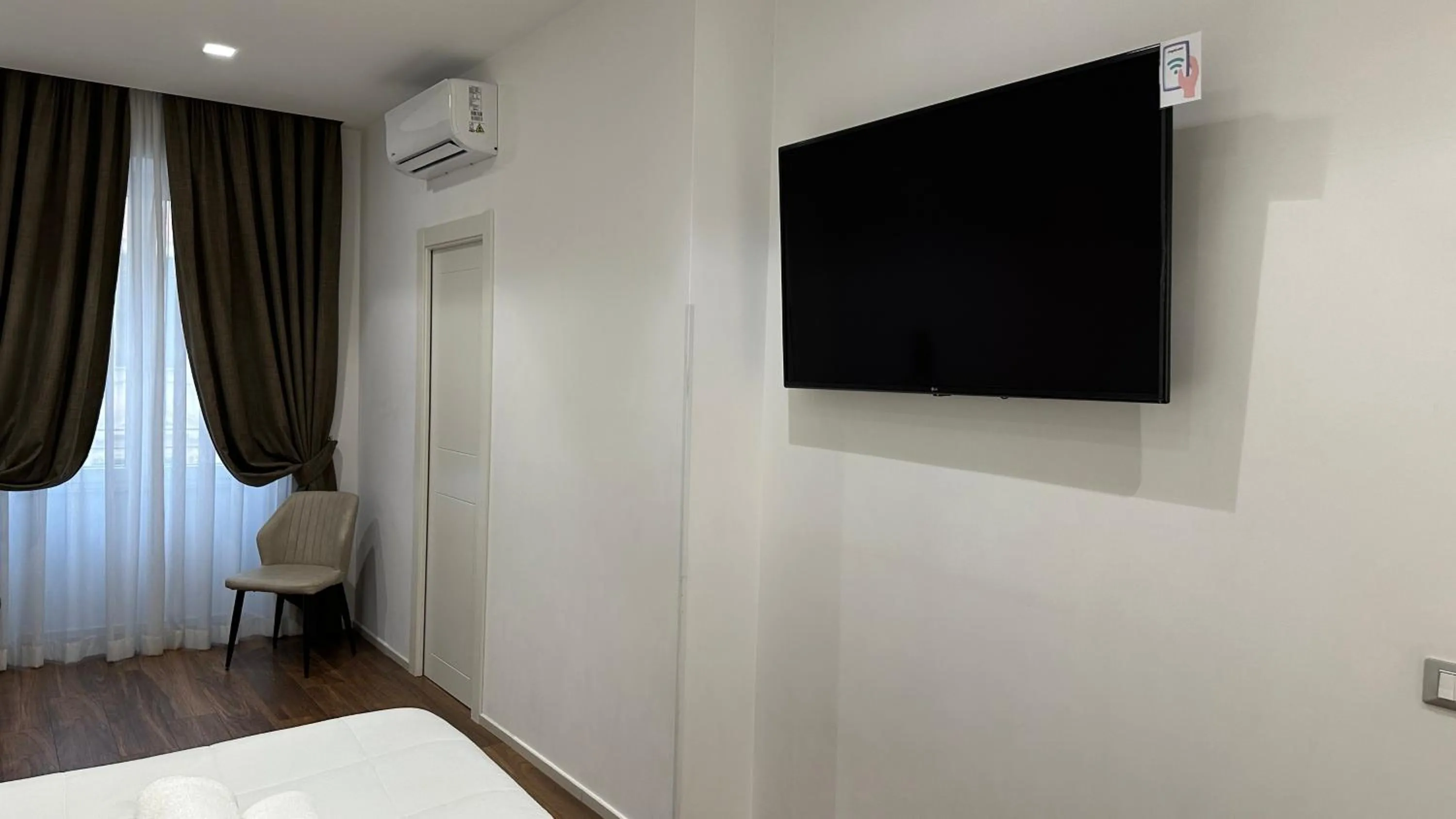 Bed in AngelicaHome Roma