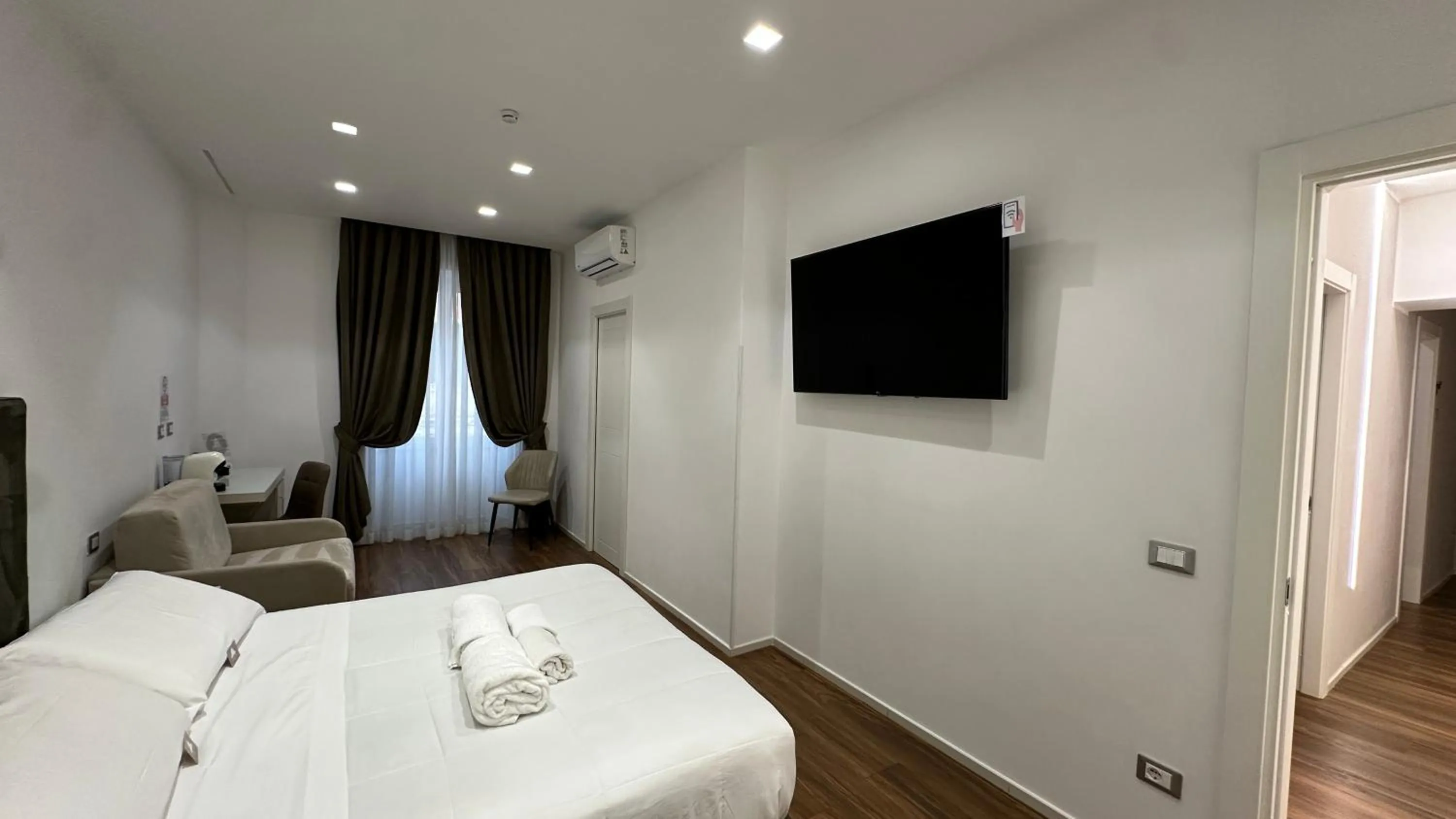 Bed in AngelicaHome Roma