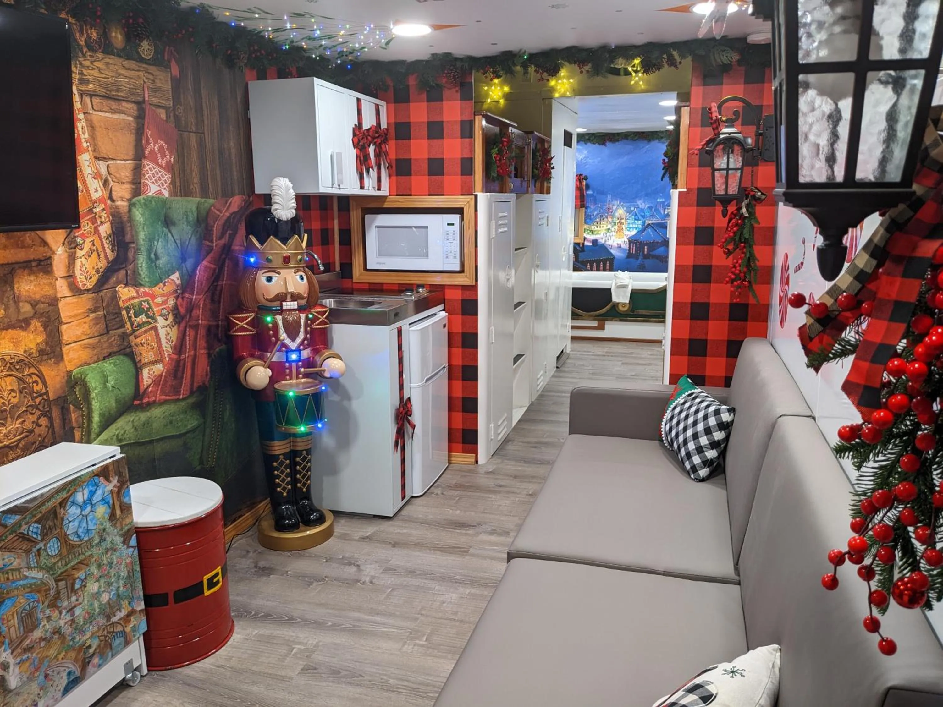 Living room in Olympic Railway Inn