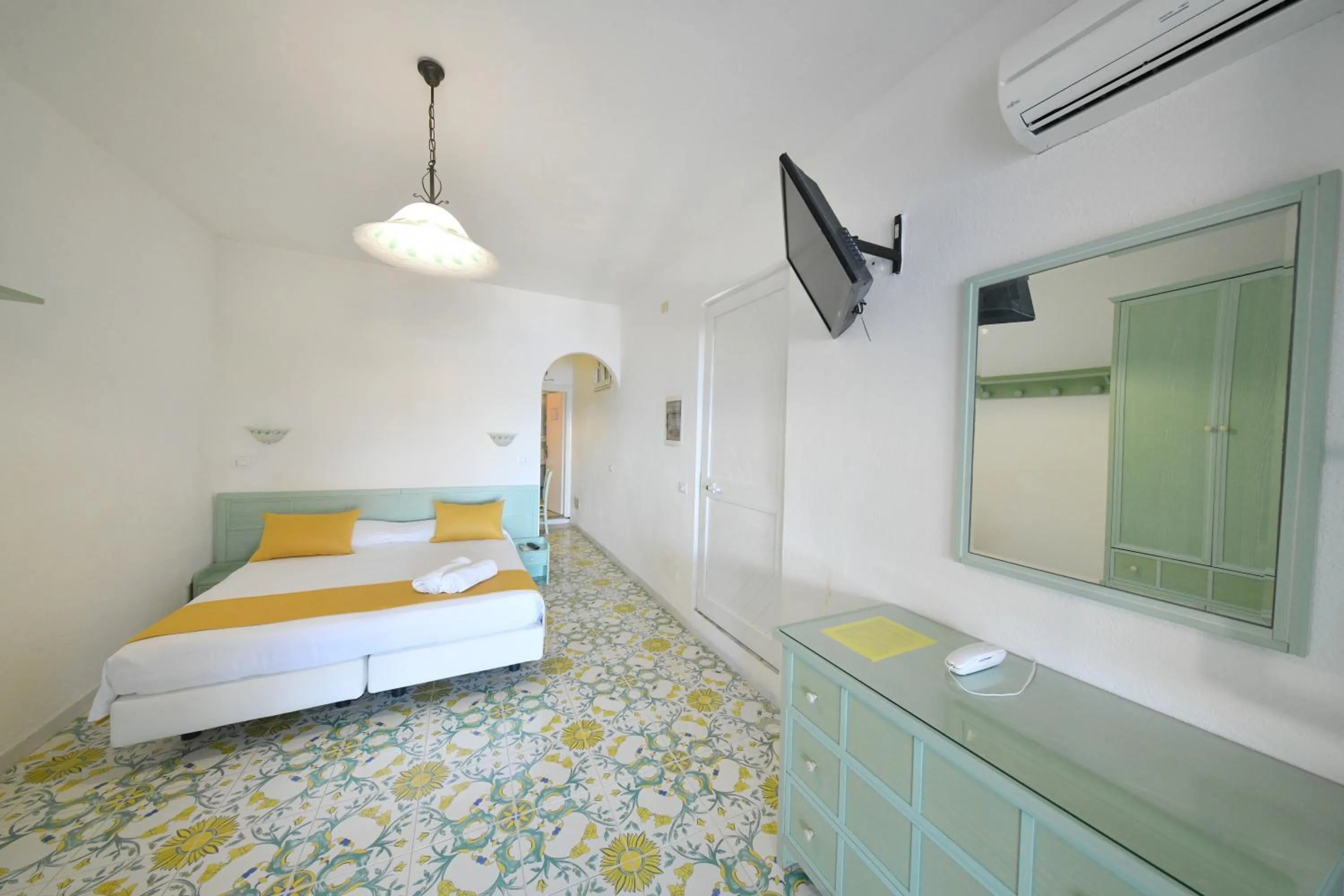 Bed in Hotel Parco Cartaromana