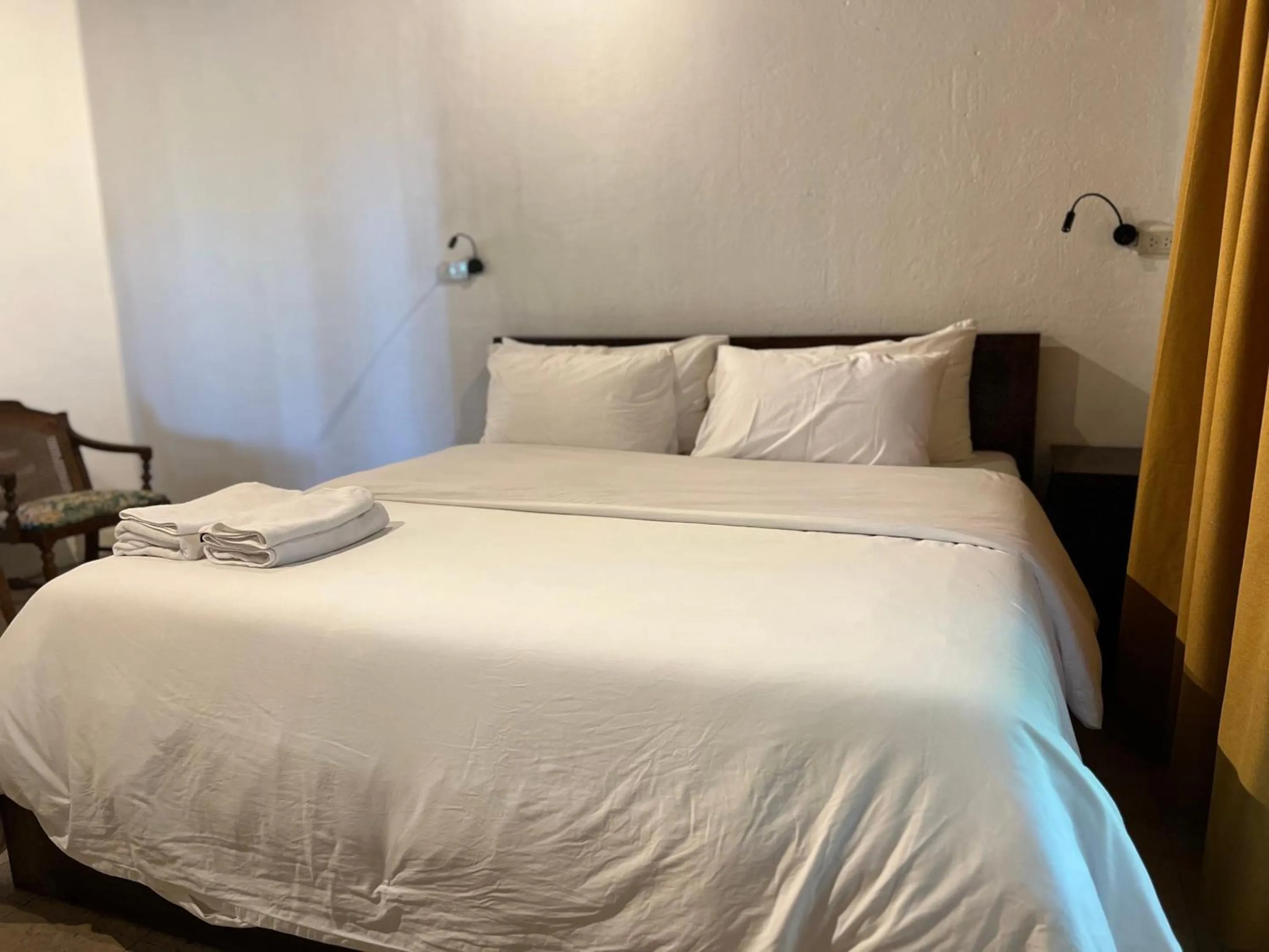 Bed in Kawarin Secret Hut Hotel and Resort