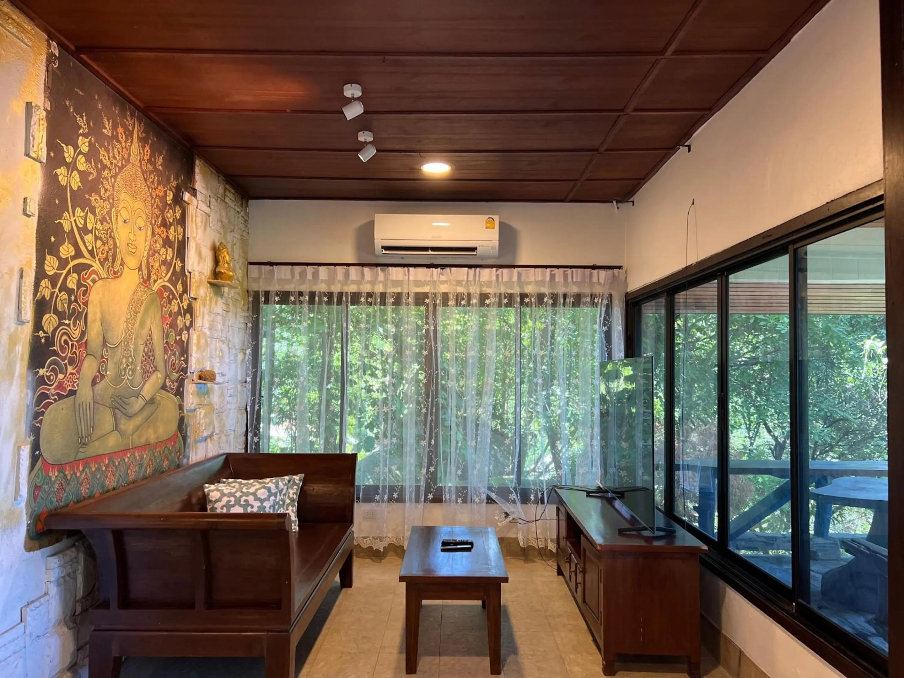 Living room in Kawarin Secret Hut Hotel and Resort