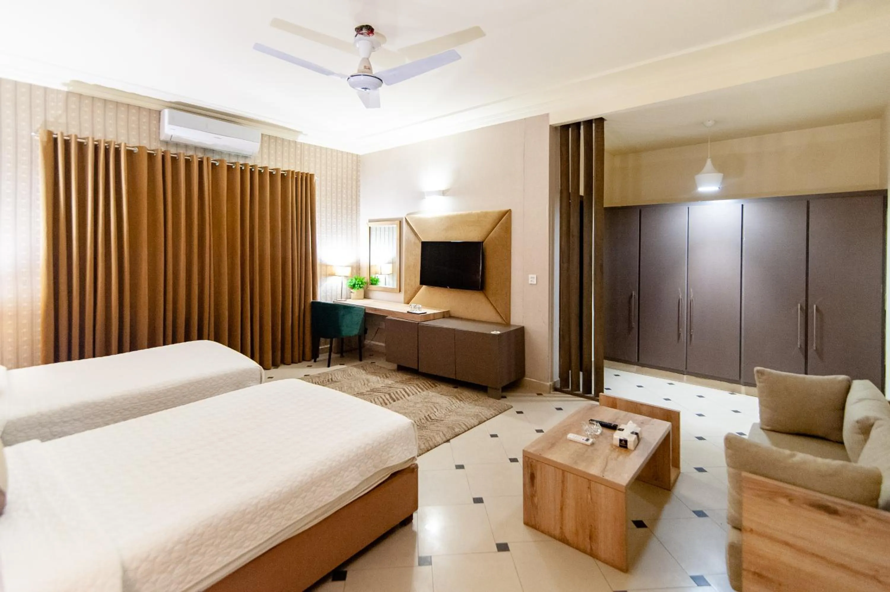 Bed in Shelton's Rezidor Islamabad