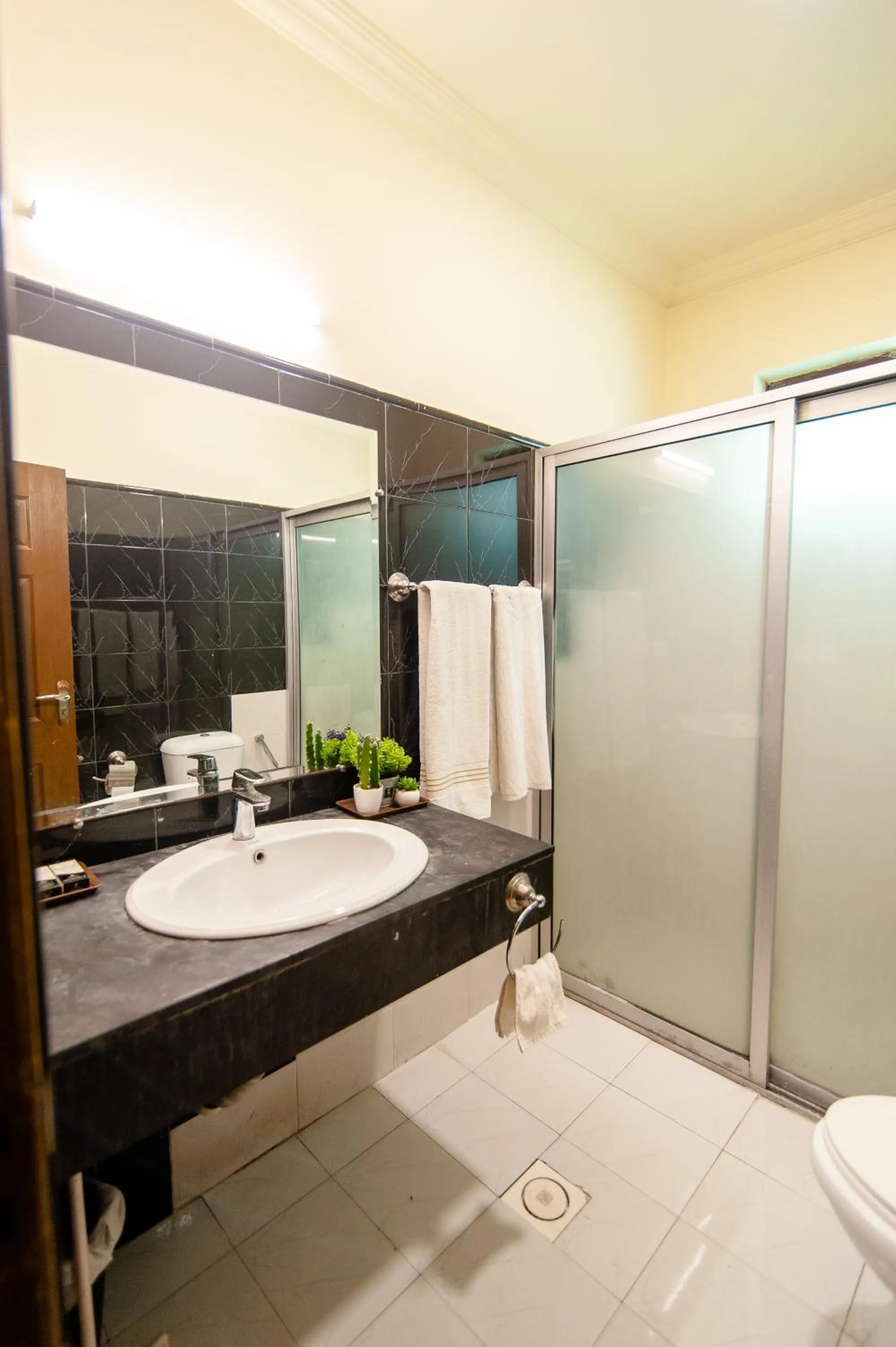 Shelton's Rezidor Islamabad