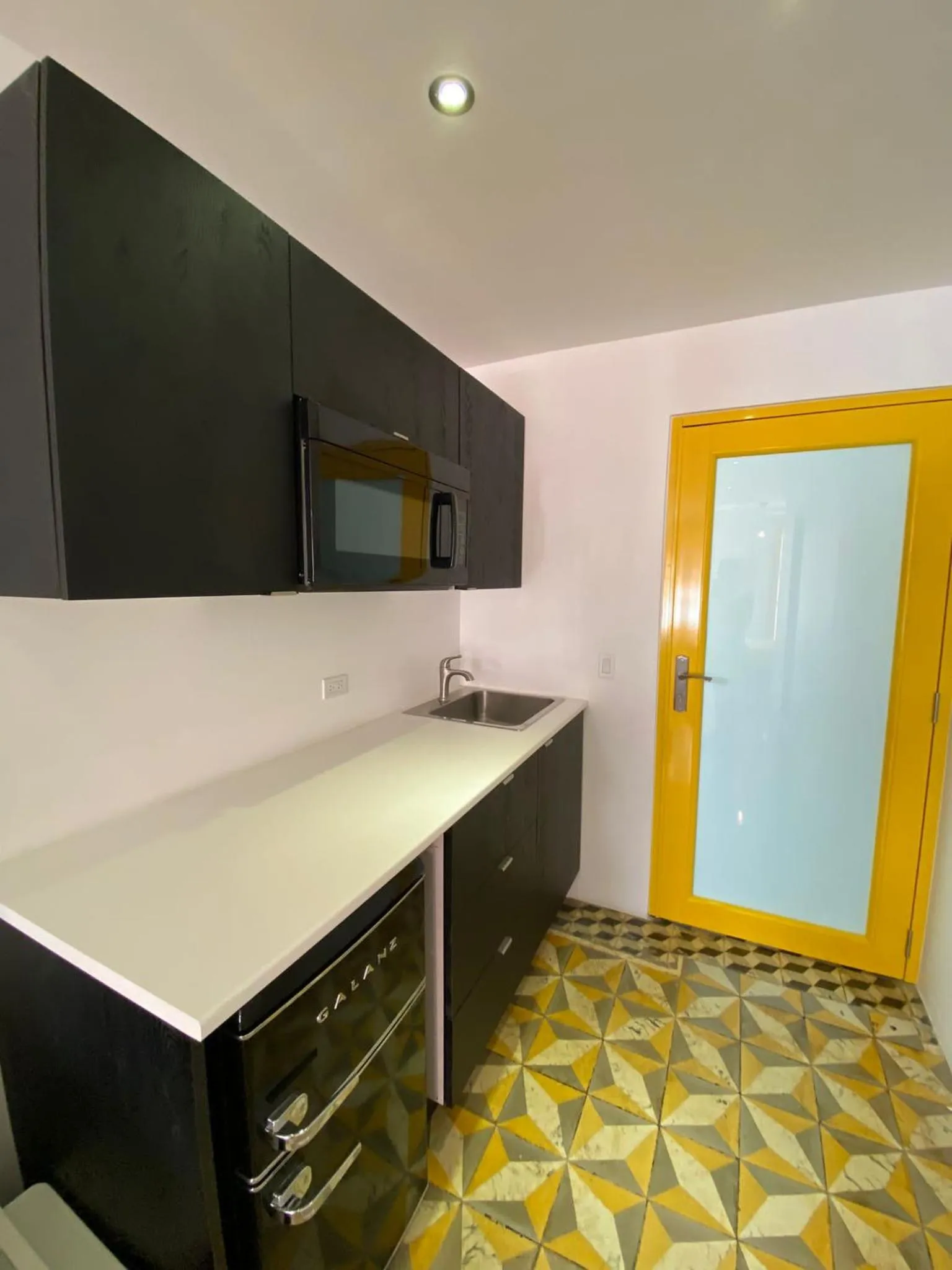 Kitchen or kitchenette in Hotel Nest