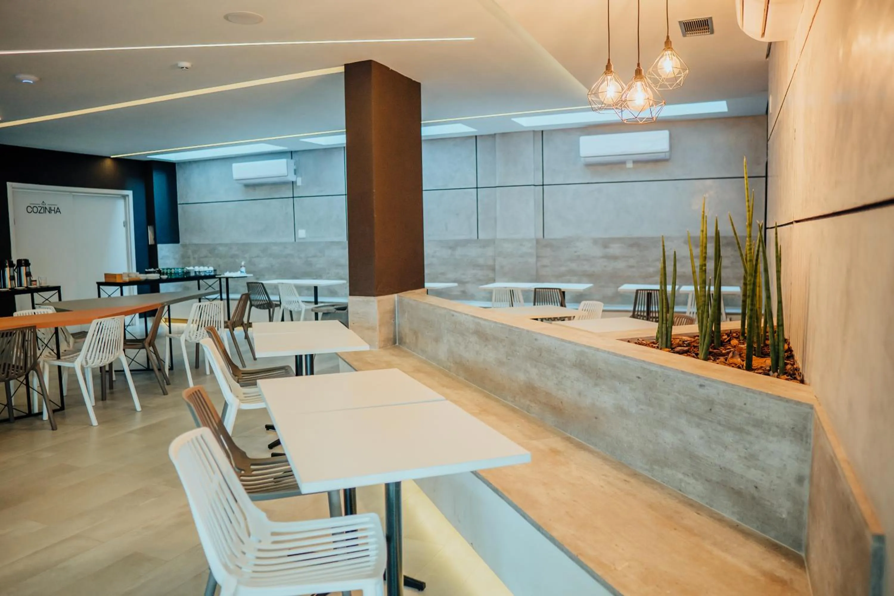 Restaurant/places to eat in Front Comfort Teófilo Otoni