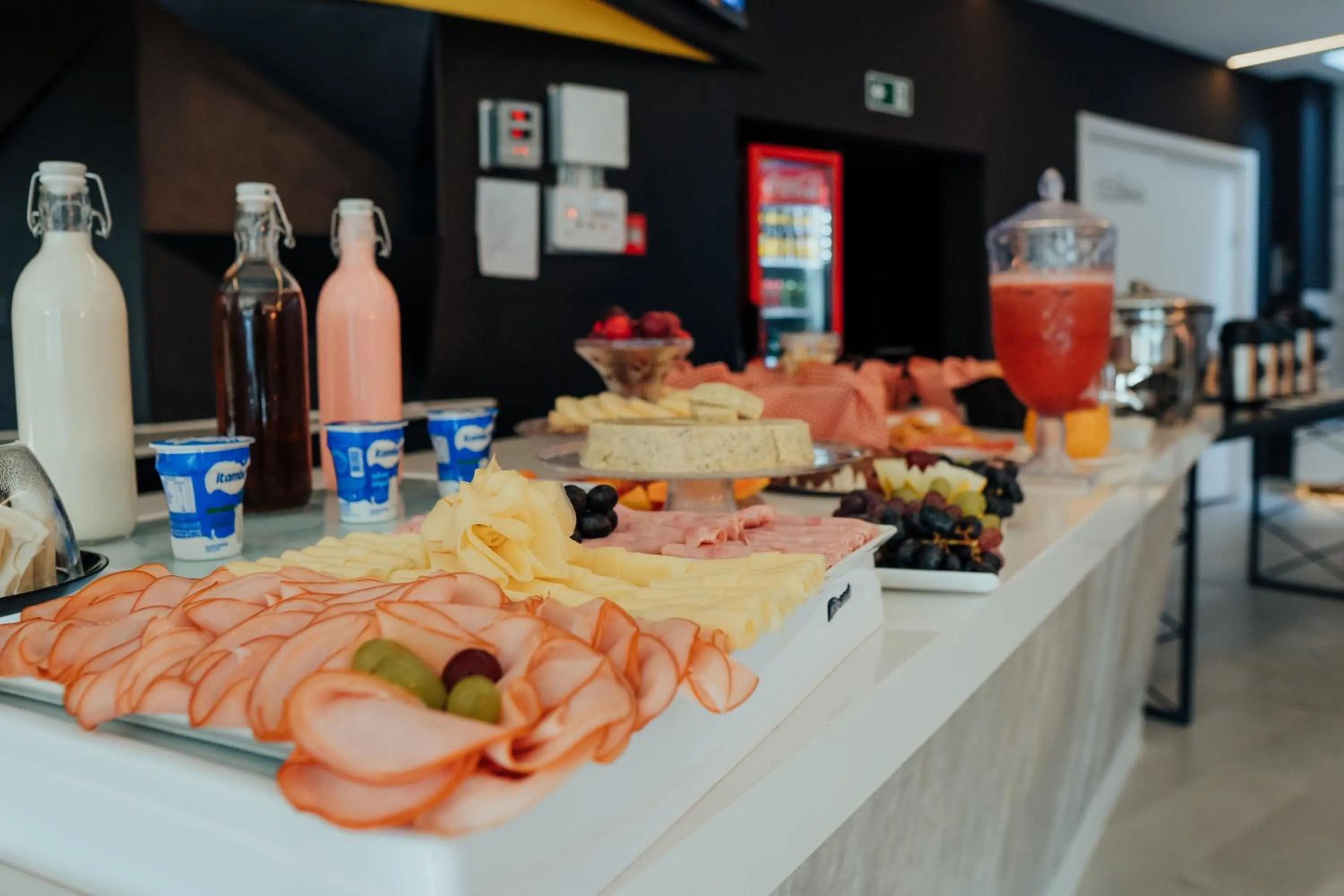 Food and drinks in Front Comfort Teófilo Otoni