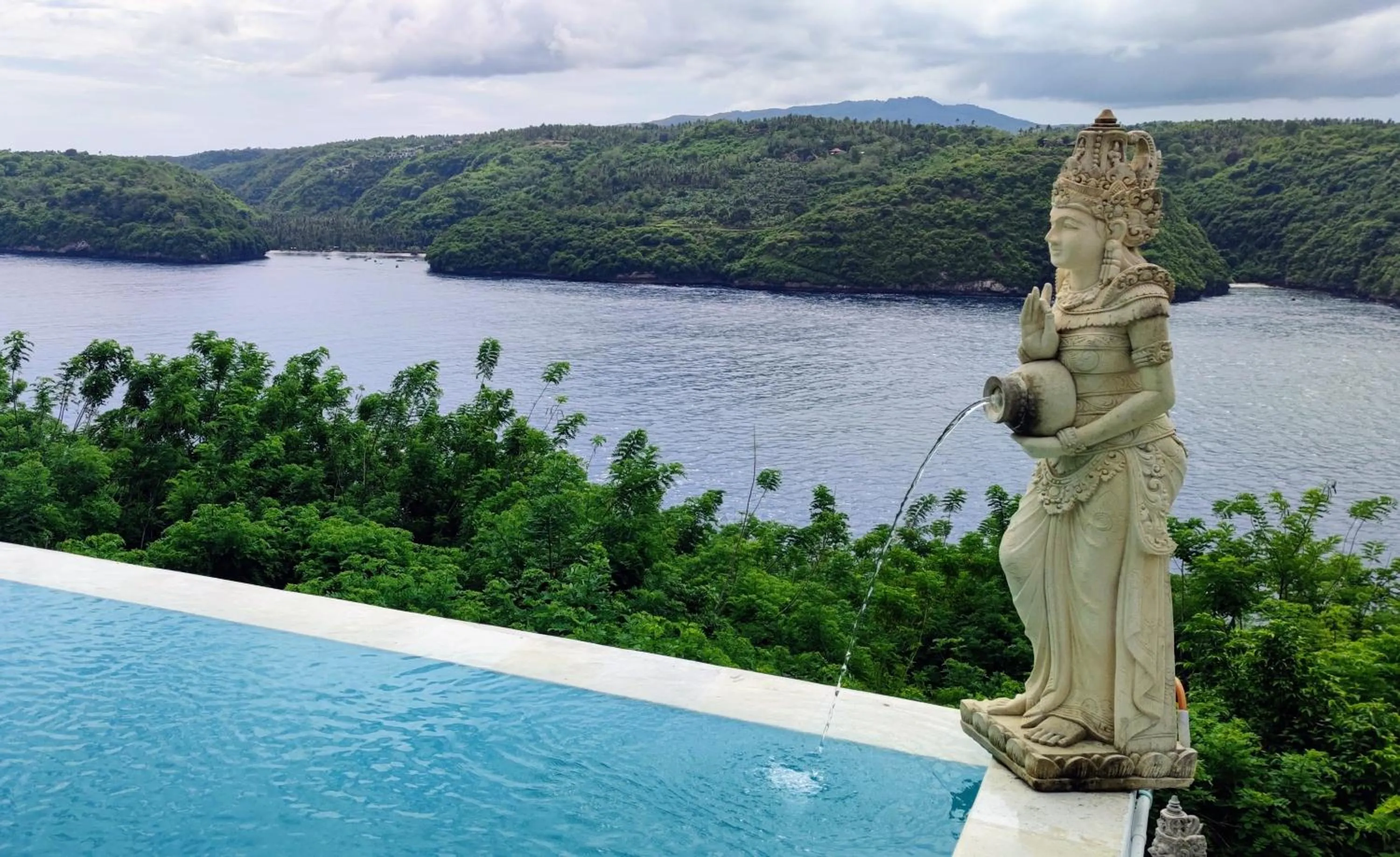 Swimming pool in Butterfly Villas Nusa Ceningan